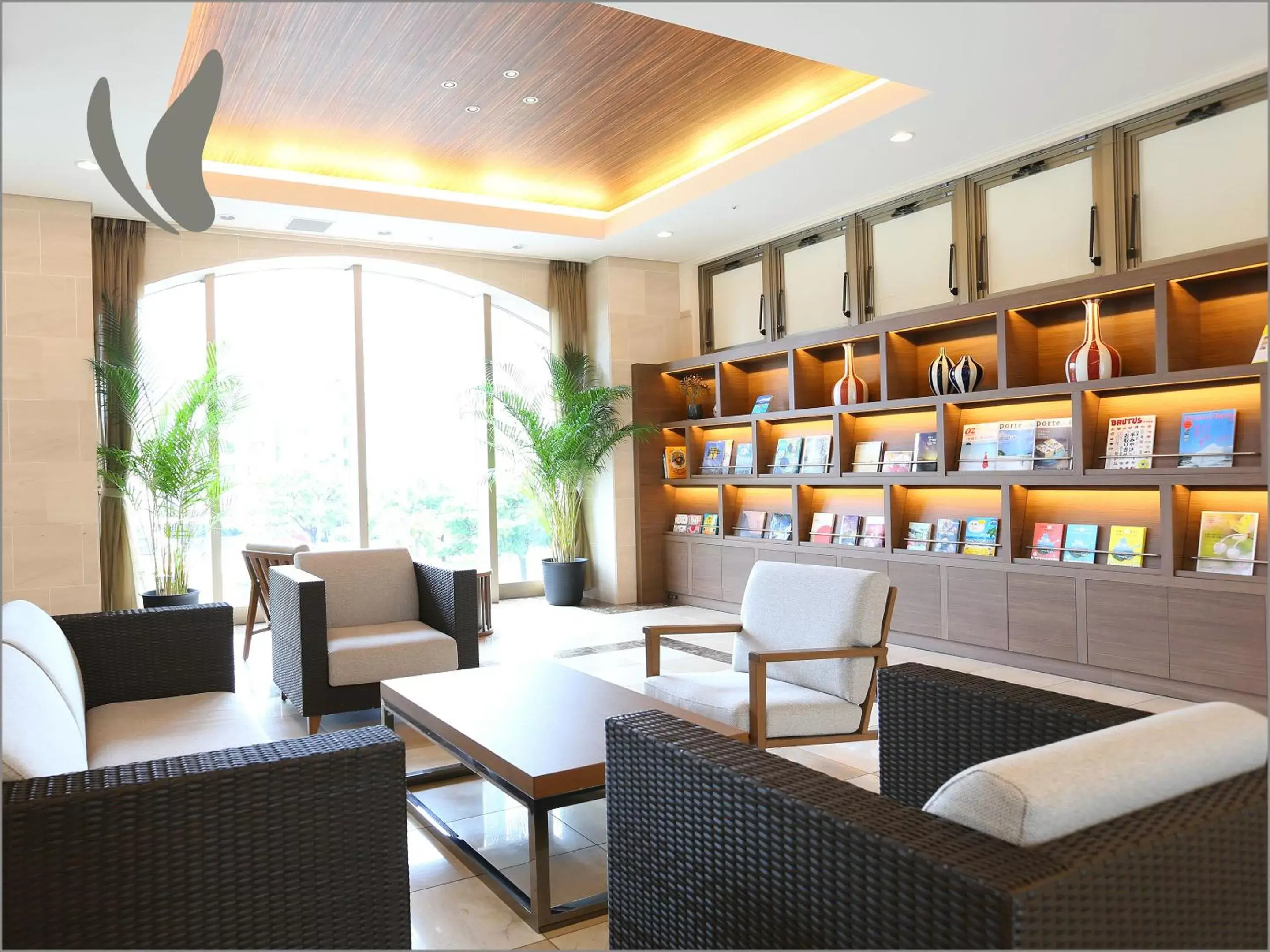 Lobby or reception in Hotel Hokke Club Naha Shintoshin Lobby or reception in Hotel Hokke Club Naha Shintoshin