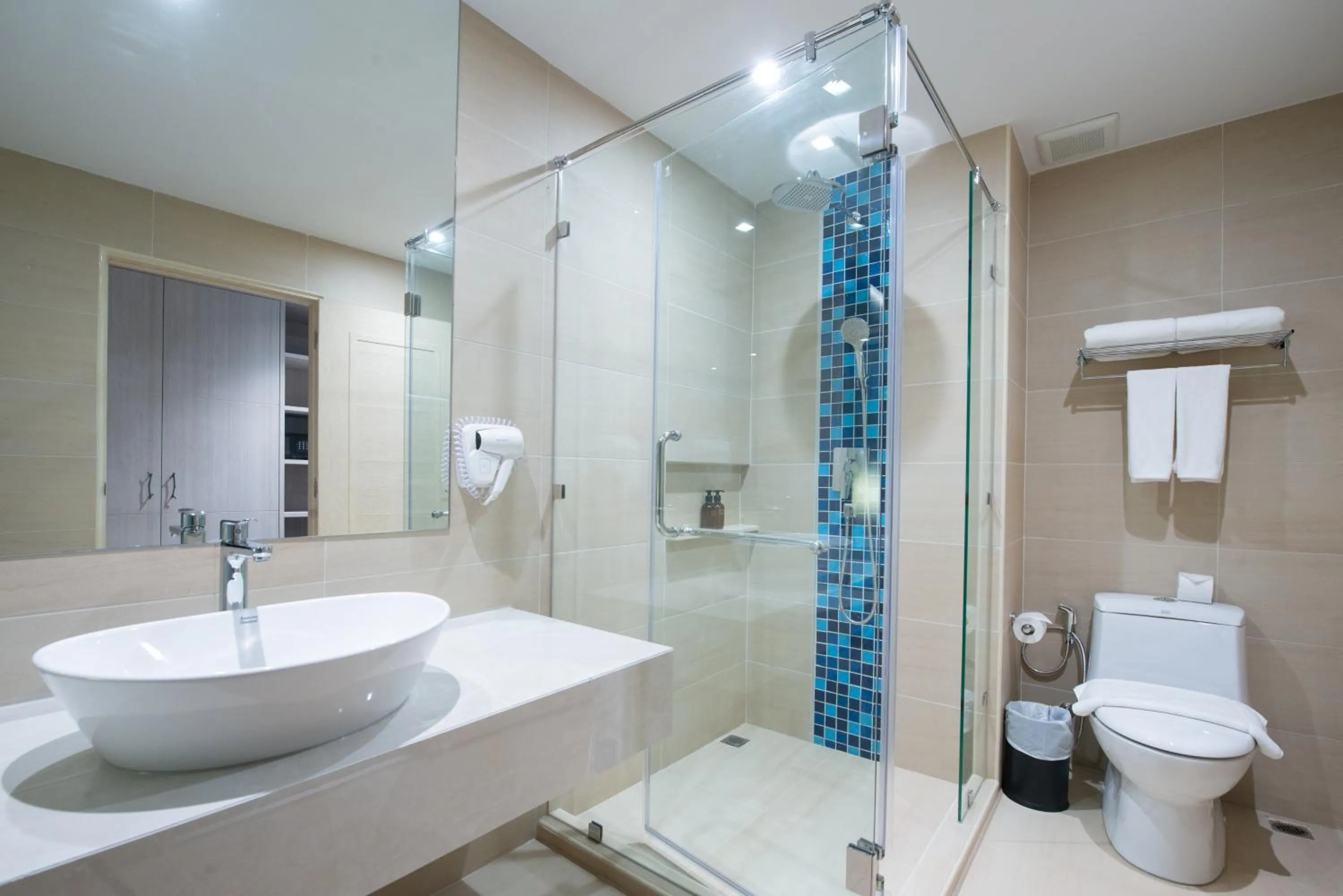 Shower in Seabed Grand Hotel Phuket - SHA Extra Plus