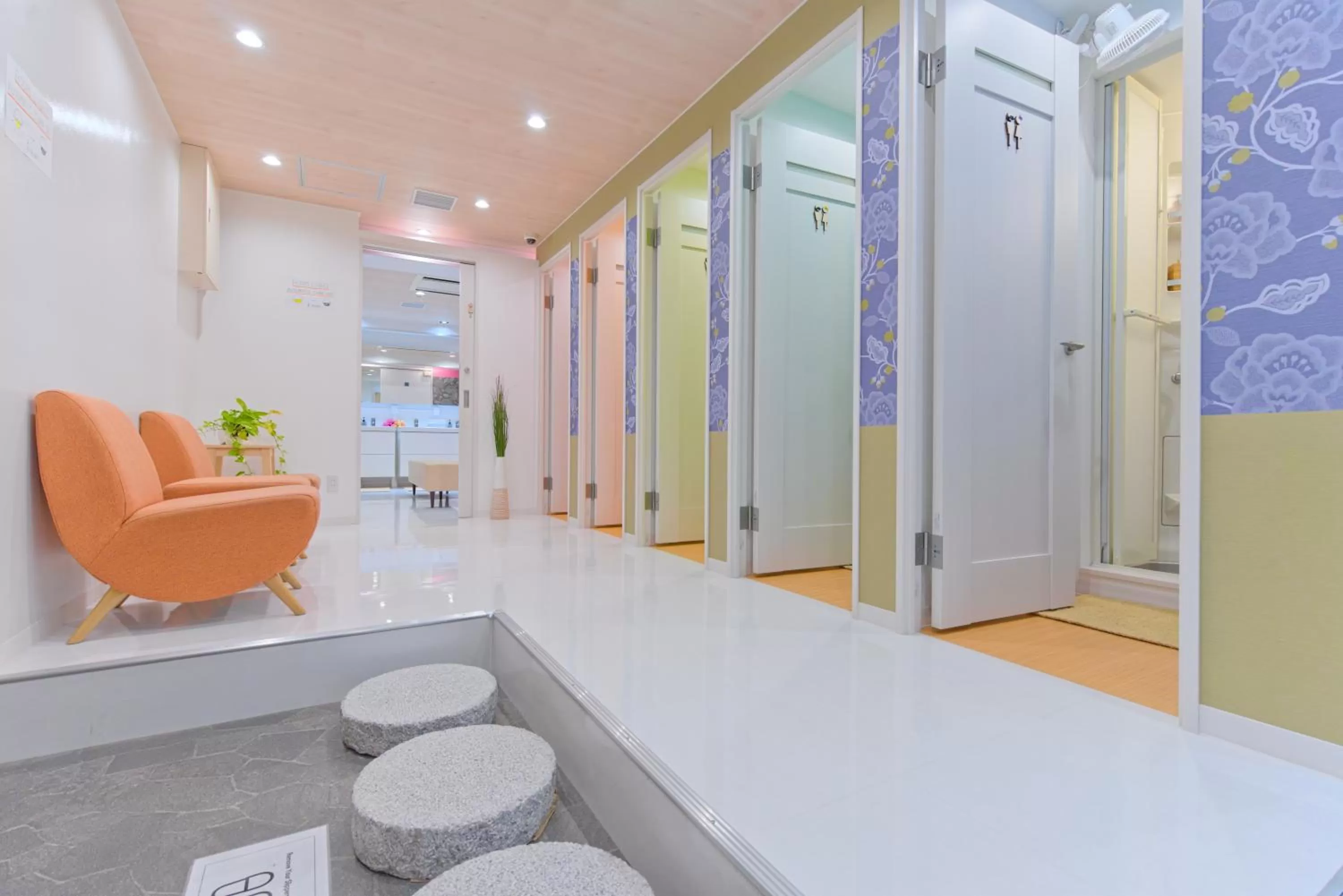 Toilet in Feel Osaka Yu