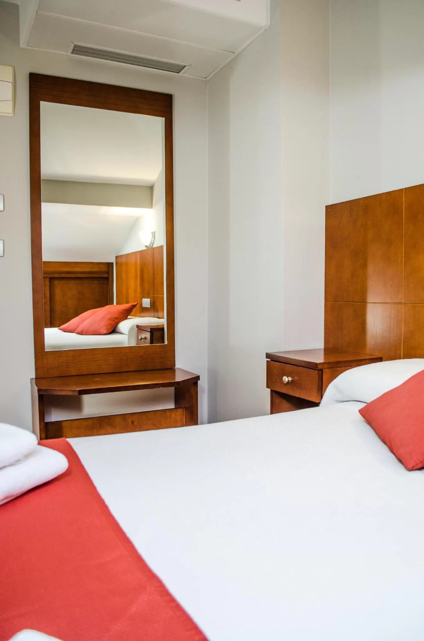 Bed in Hotel Jaqués