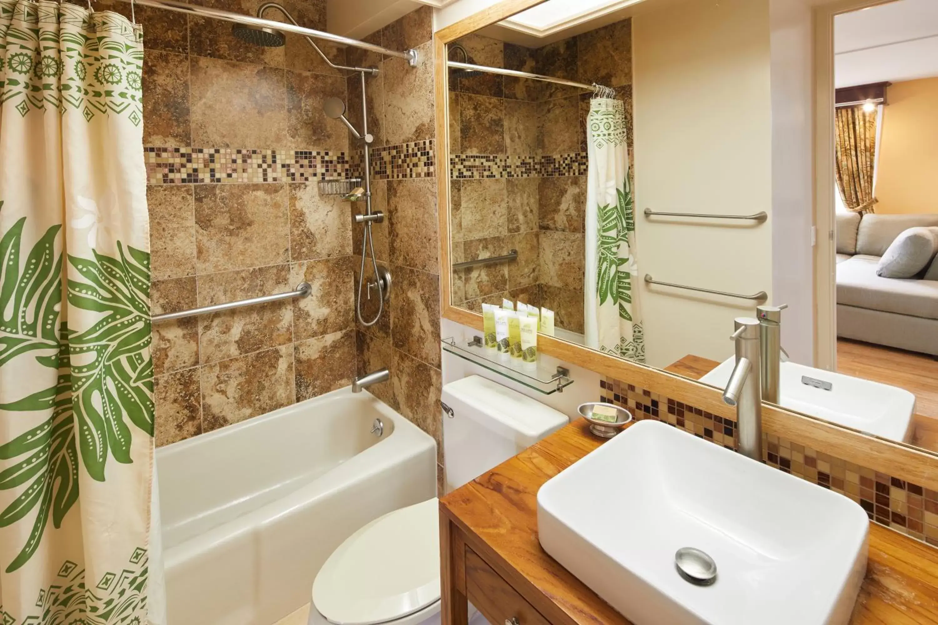 Bathroom in The Cliffs at Princeville