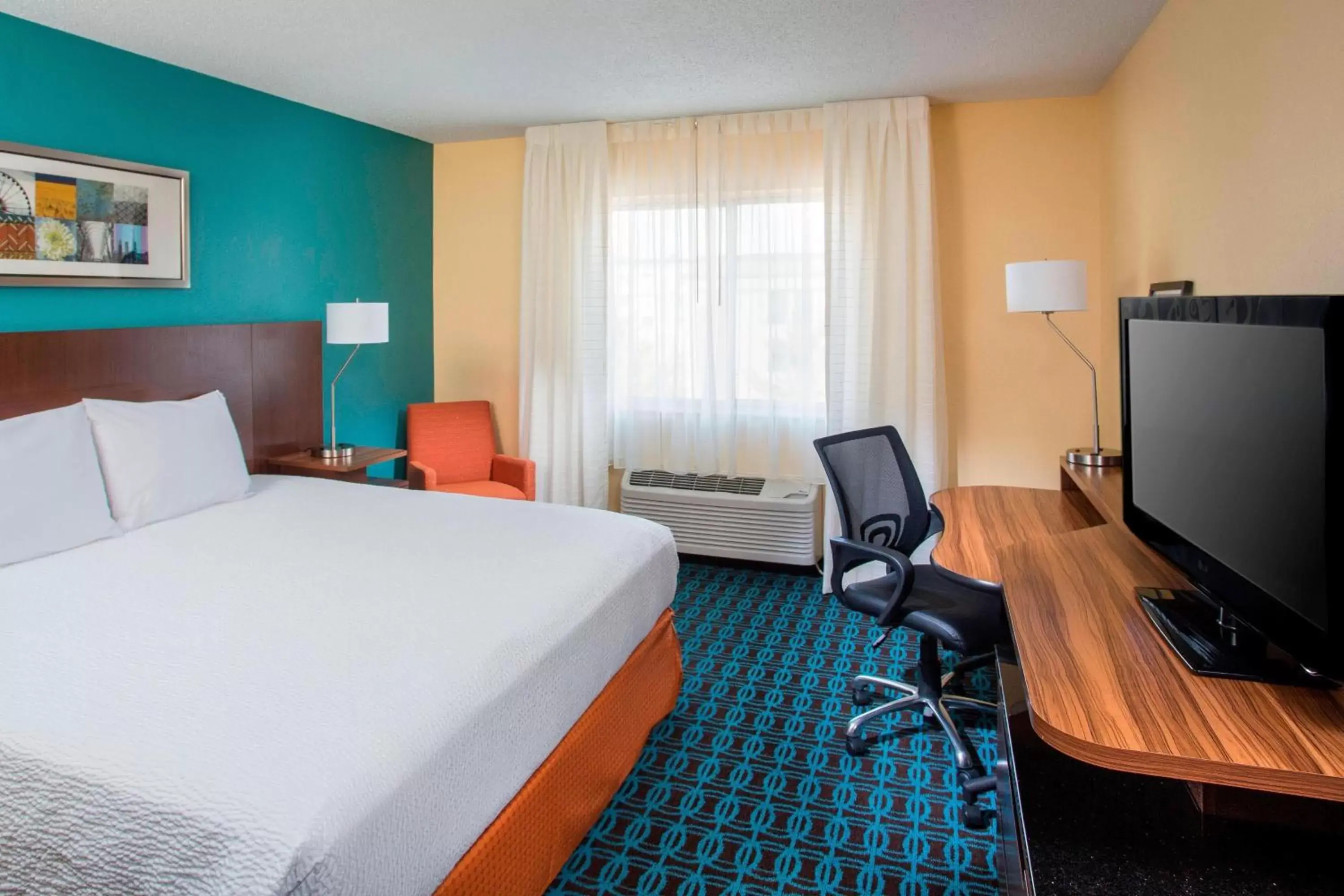 Photo of the whole room in Fairfield Inn & Suites Chicago Tinley Park