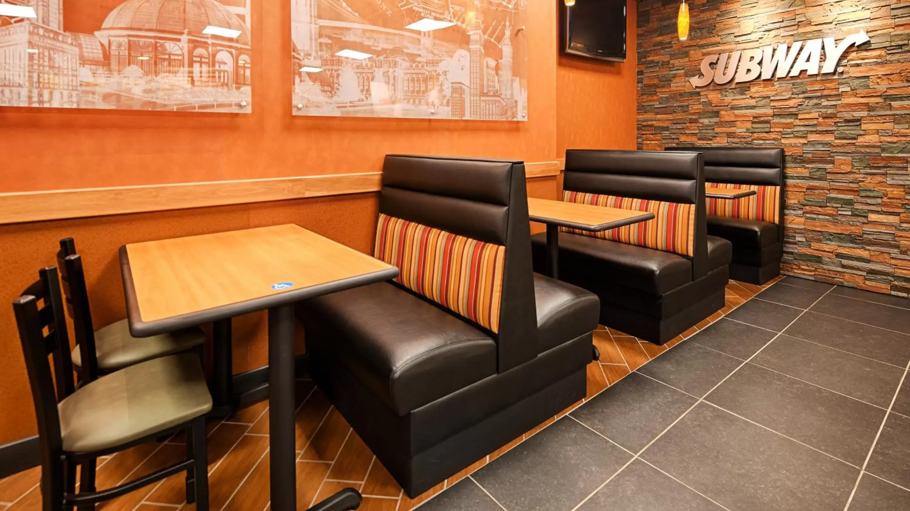 Restaurant/places to eat in Best Western Tulsa Airport Restaurant/places to eat in Best Western Tulsa Airport