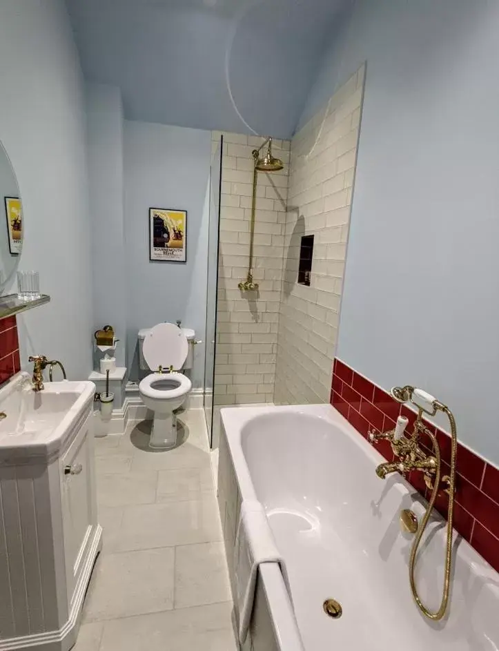 Bathroom in Railway Hotel