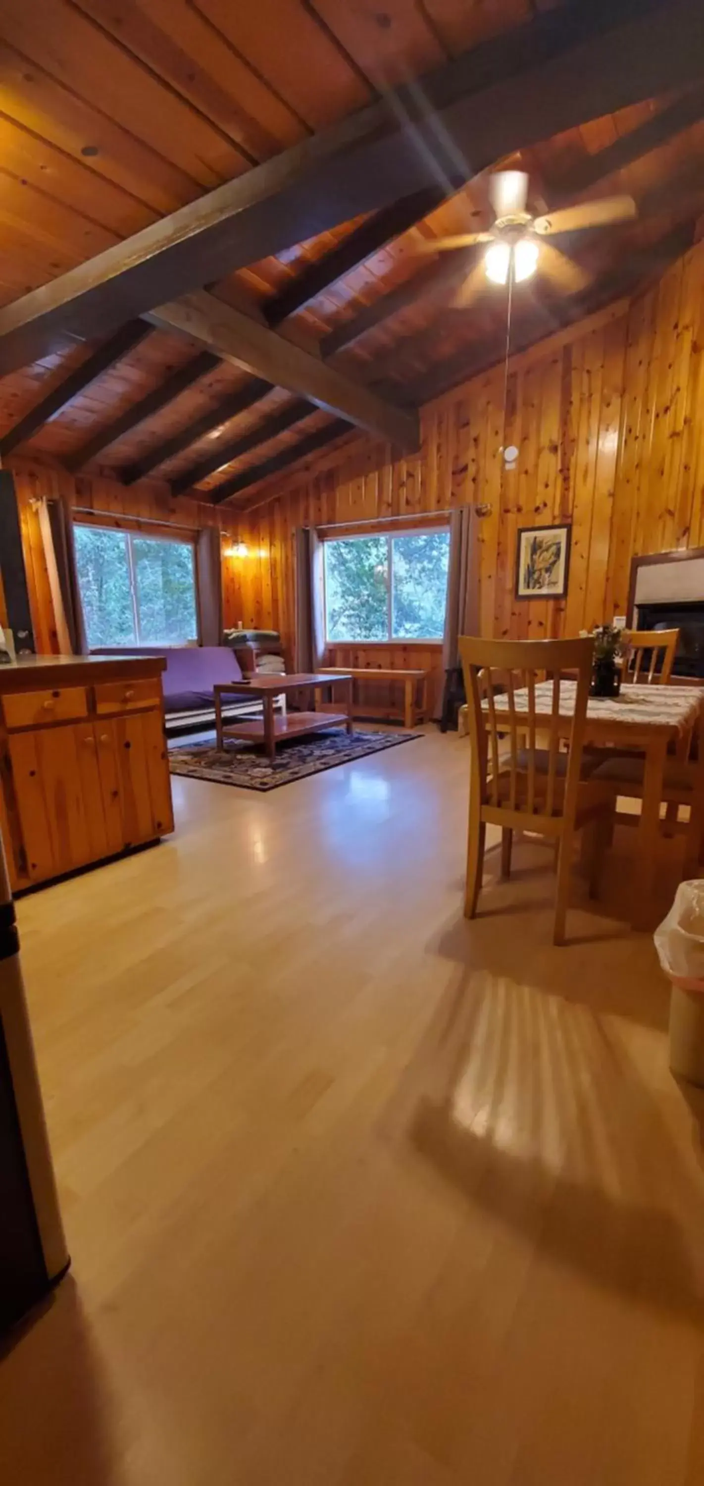 Living room, Dining Area in Fern River Resort