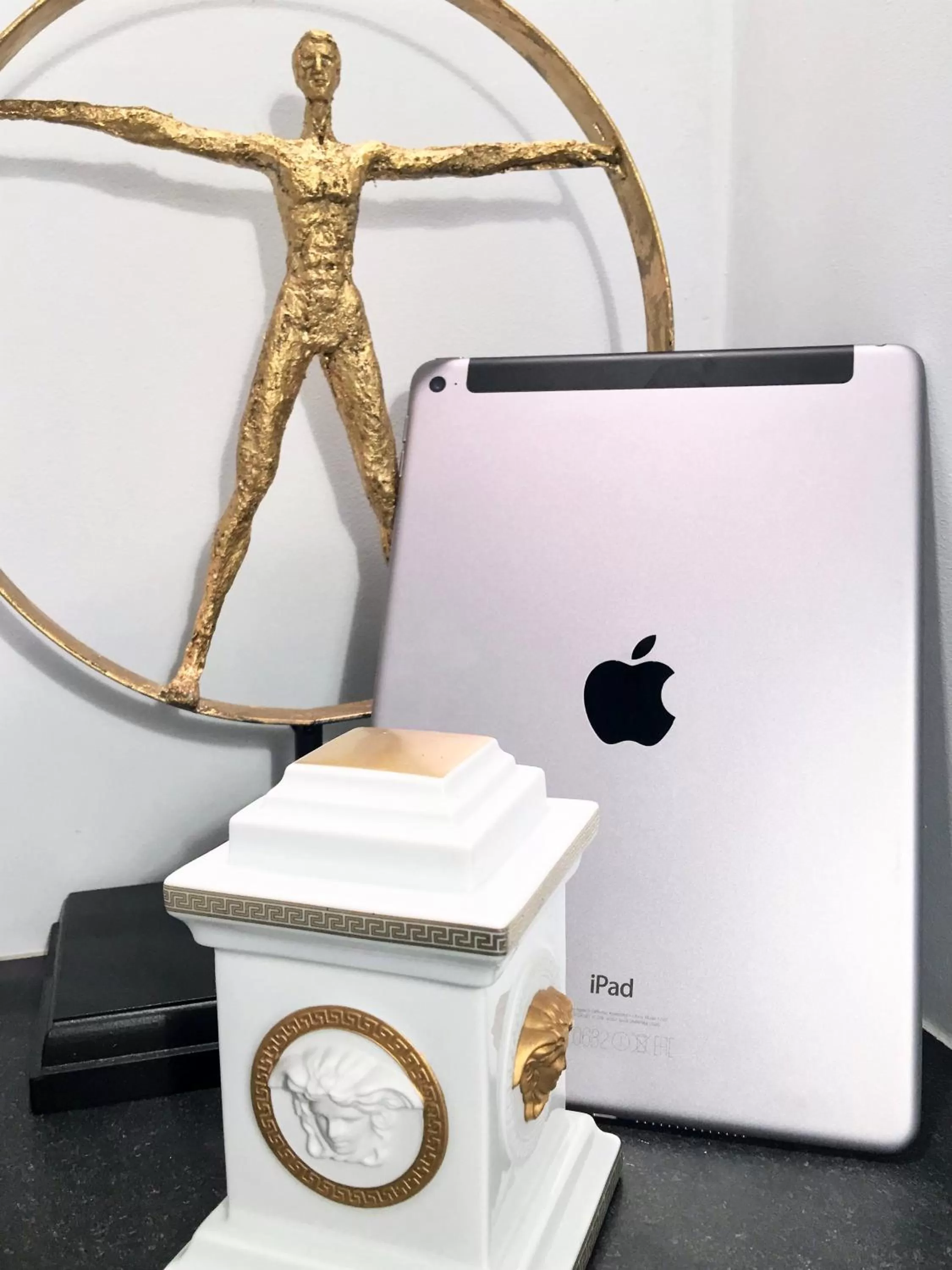 Decorative detail, Bathroom in Luxury Apartments MONDRIAN Market Square II