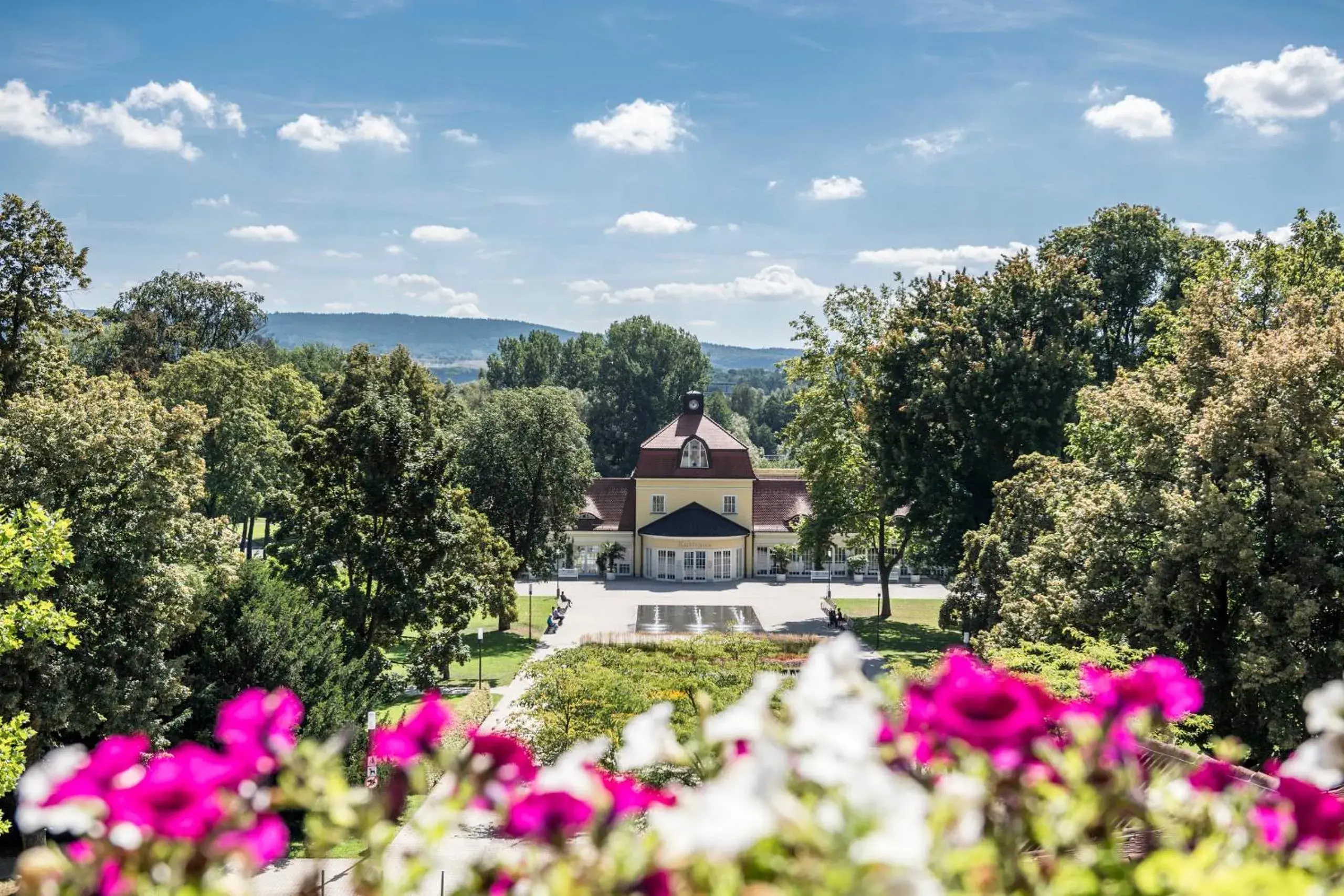 Nearby landmark, Property Building in Romantik Hotel zum Stern