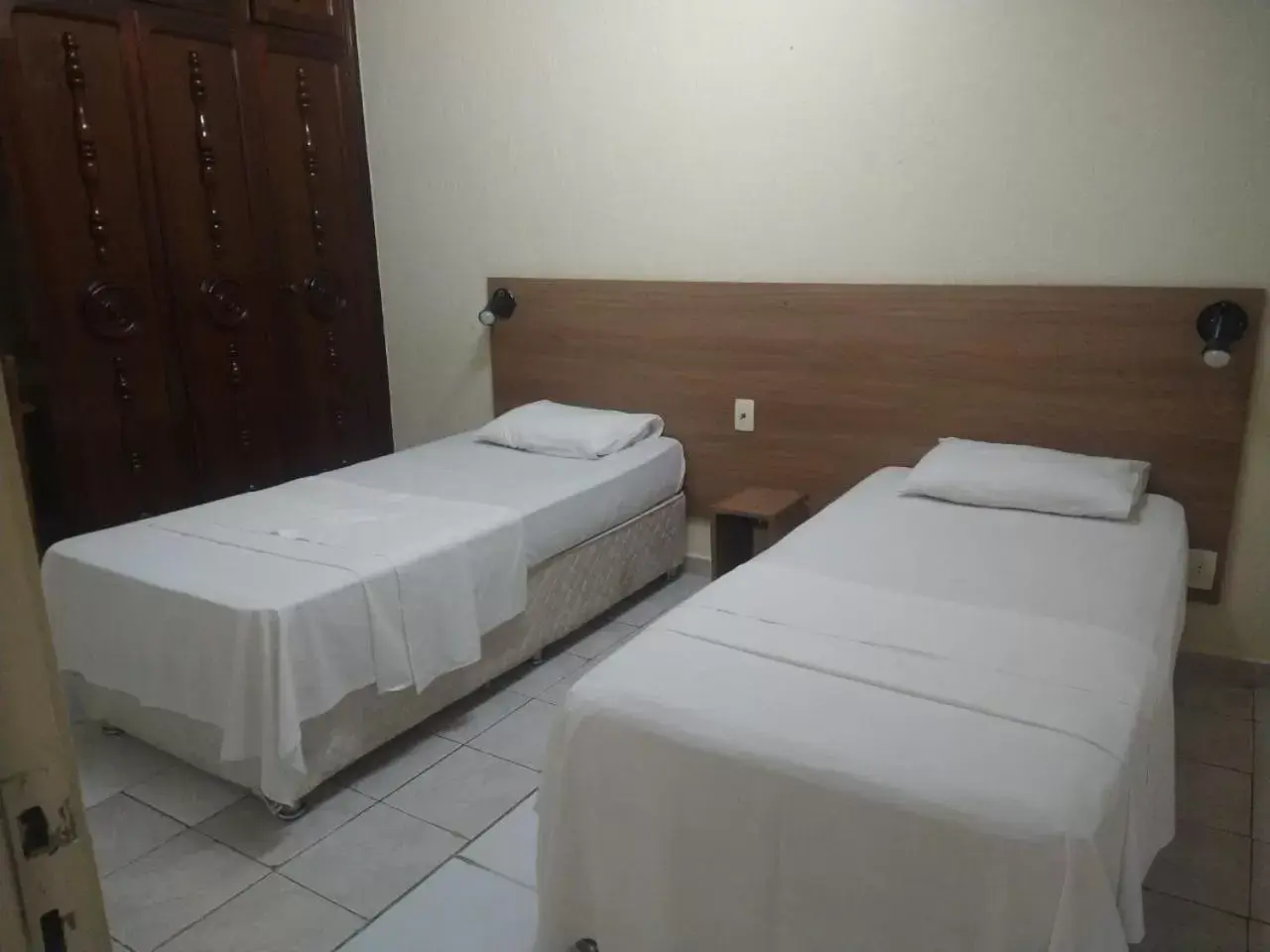 Photo of the whole room, Bed in Central Hotel Manaus