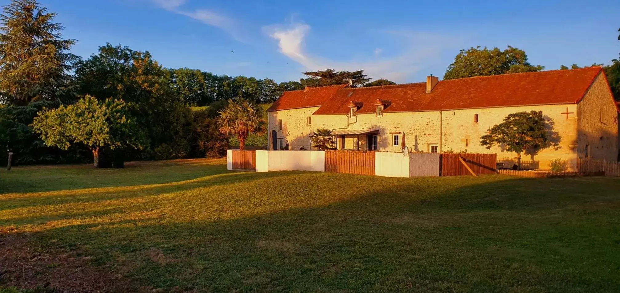 Garden view, Property Building in Le Domaine de Bella