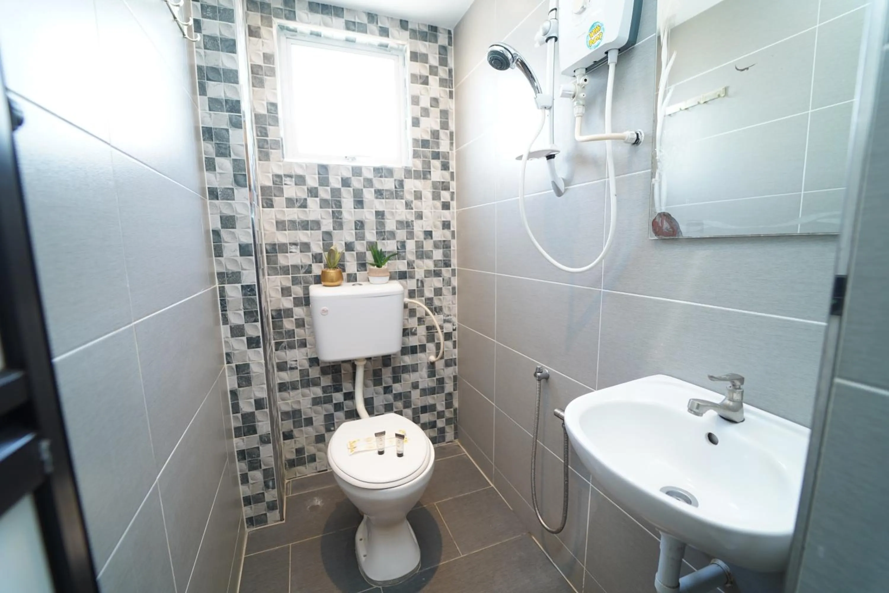 Ghazrin's Classic Hotel JB