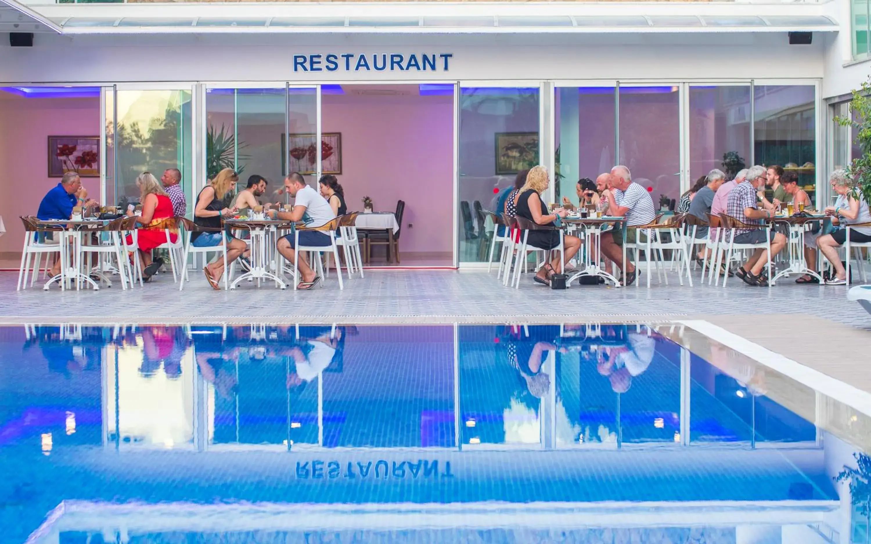 Restaurant/places to eat, Swimming Pool in Kleopatra Atlas Hotel - Adults Only