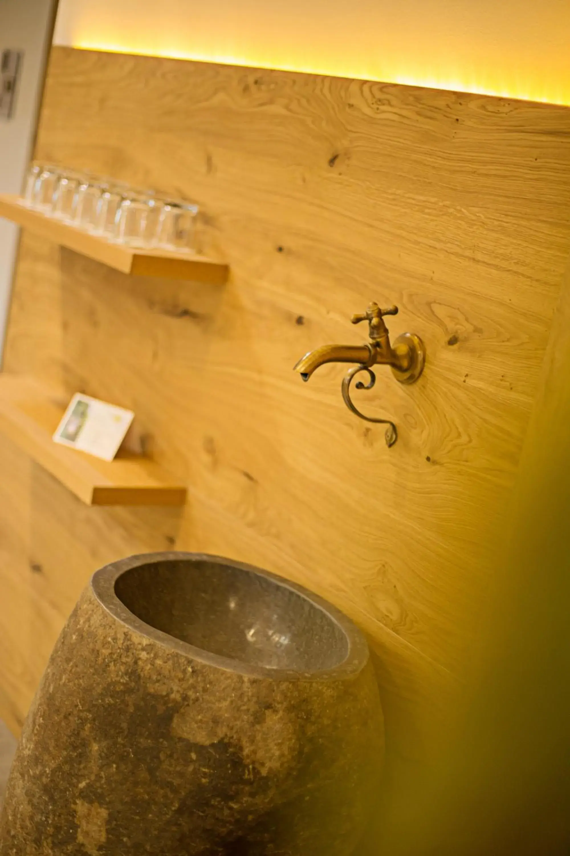 Decorative detail, Bathroom in Hotel Grüner Baum