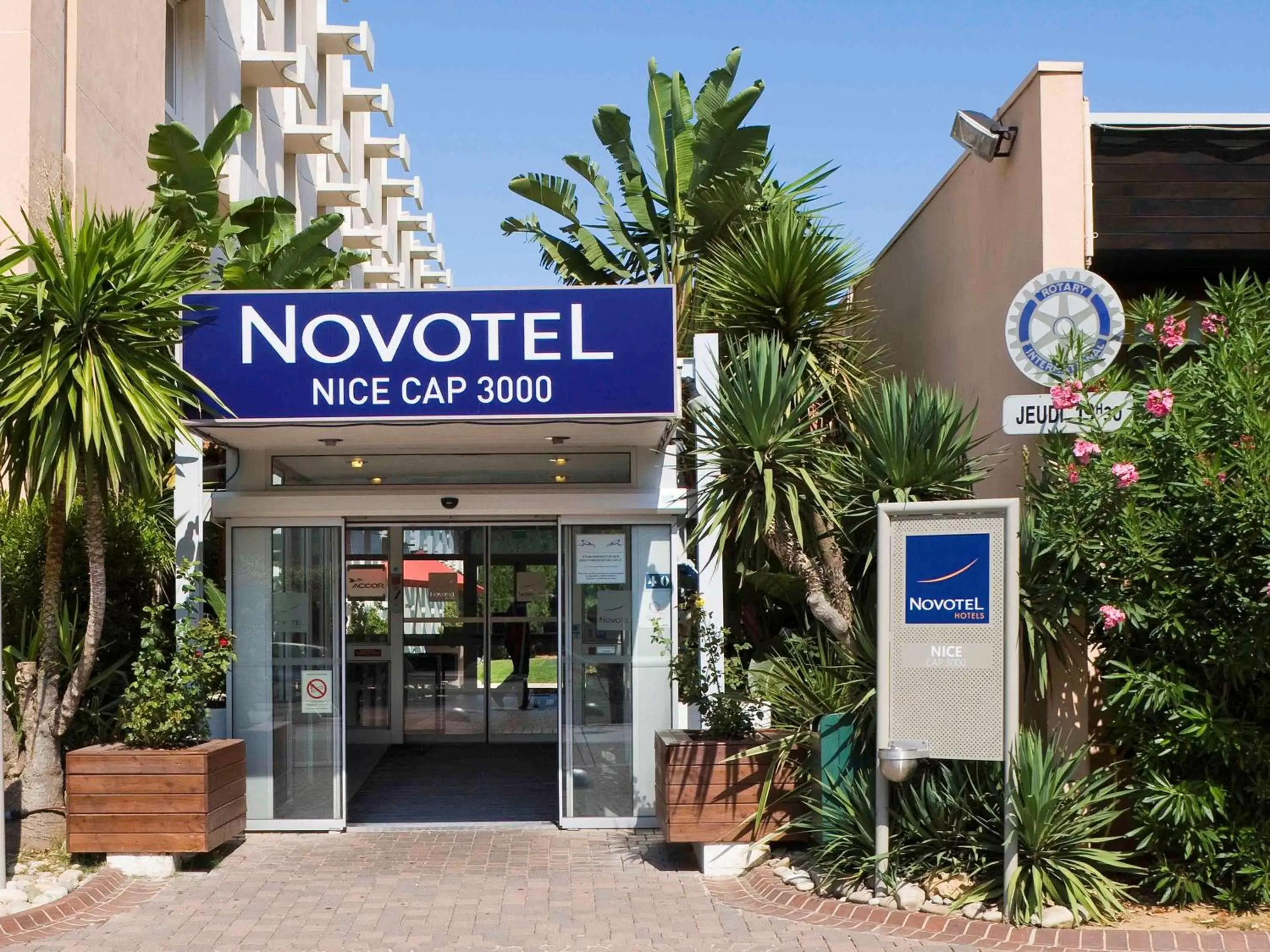 Property building in Novotel Nice Aéroport Cap 3000
