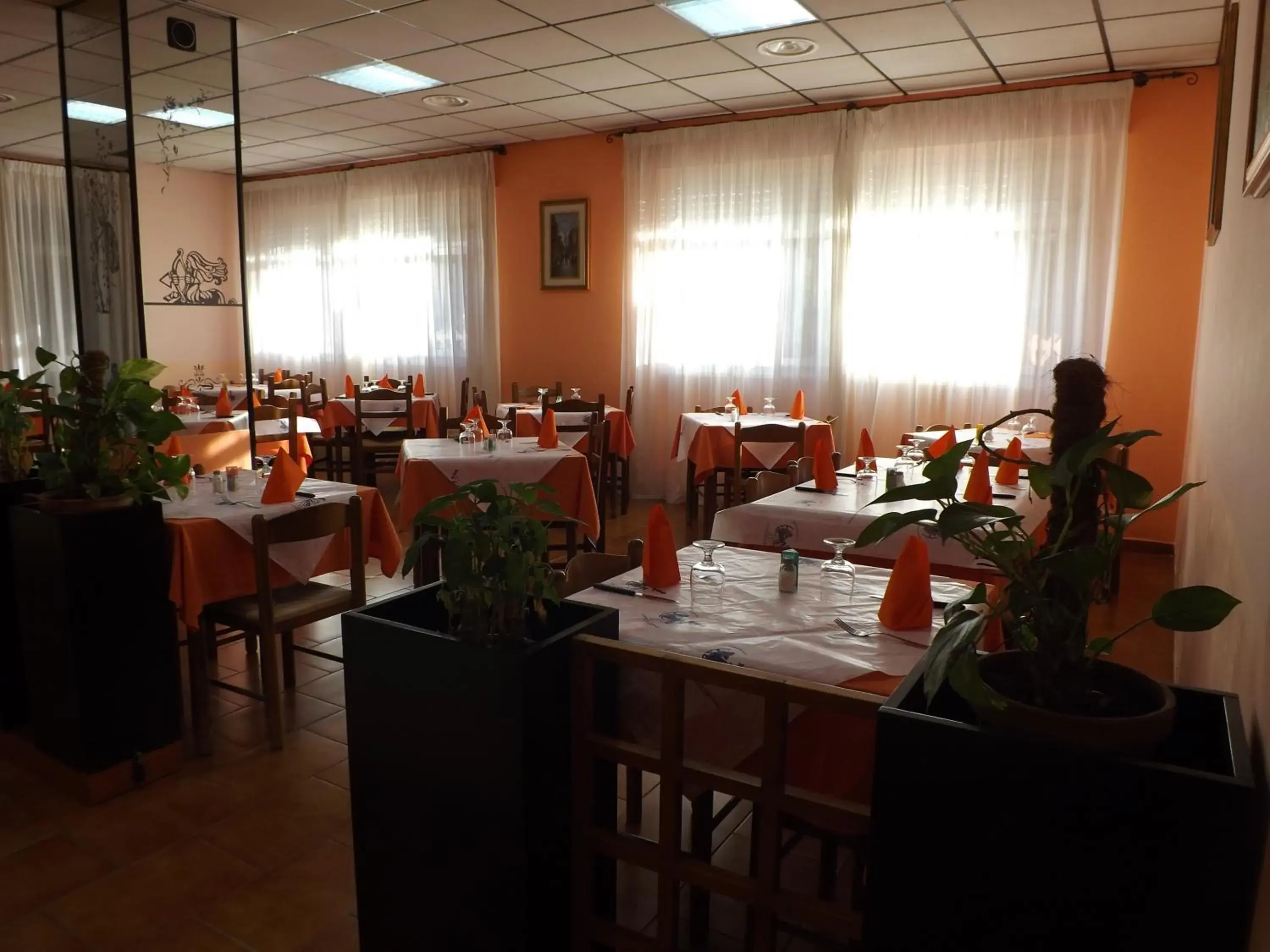 Restaurant/Places to Eat in Hotel Sagittario