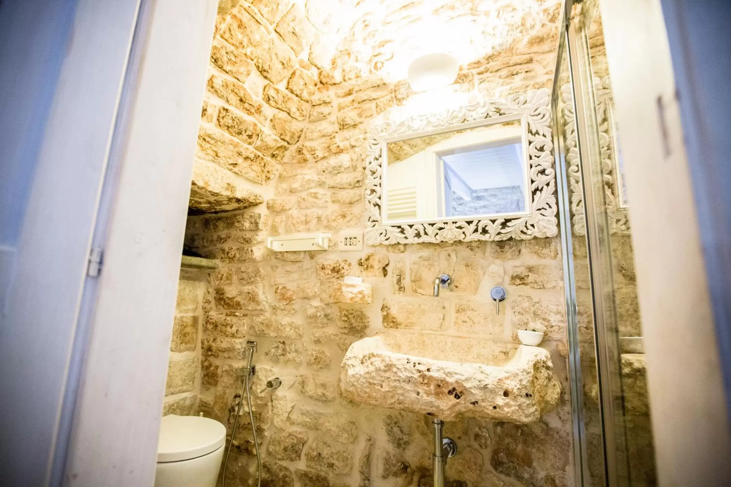 Bathroom in Trulli Antichi Mestieri - Widespread Trulli in the historic center