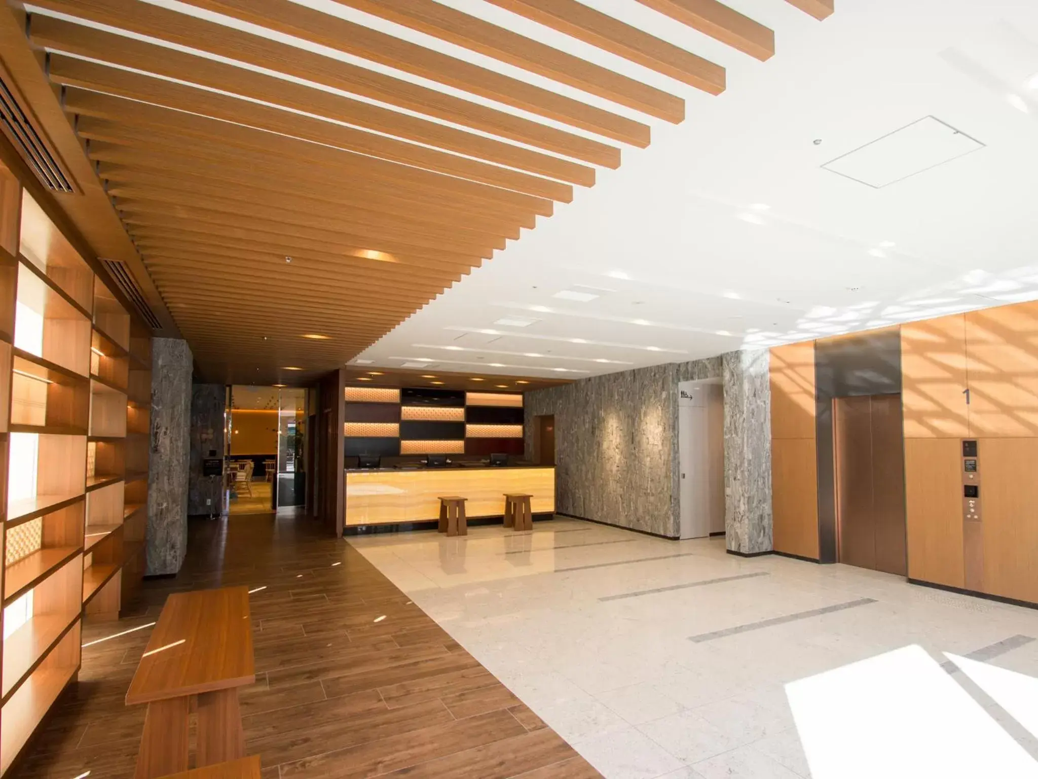 Lobby or reception in Hearton Hotel Shinsaibashi Nagahoridouri