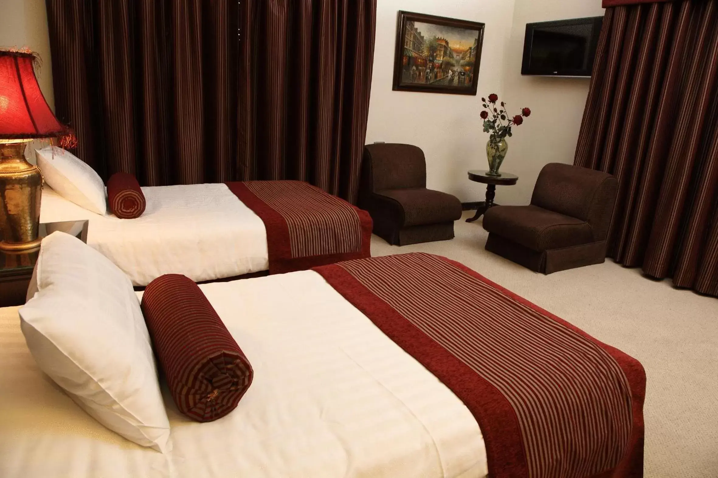 Bedroom, Bed in Hisham Hotel