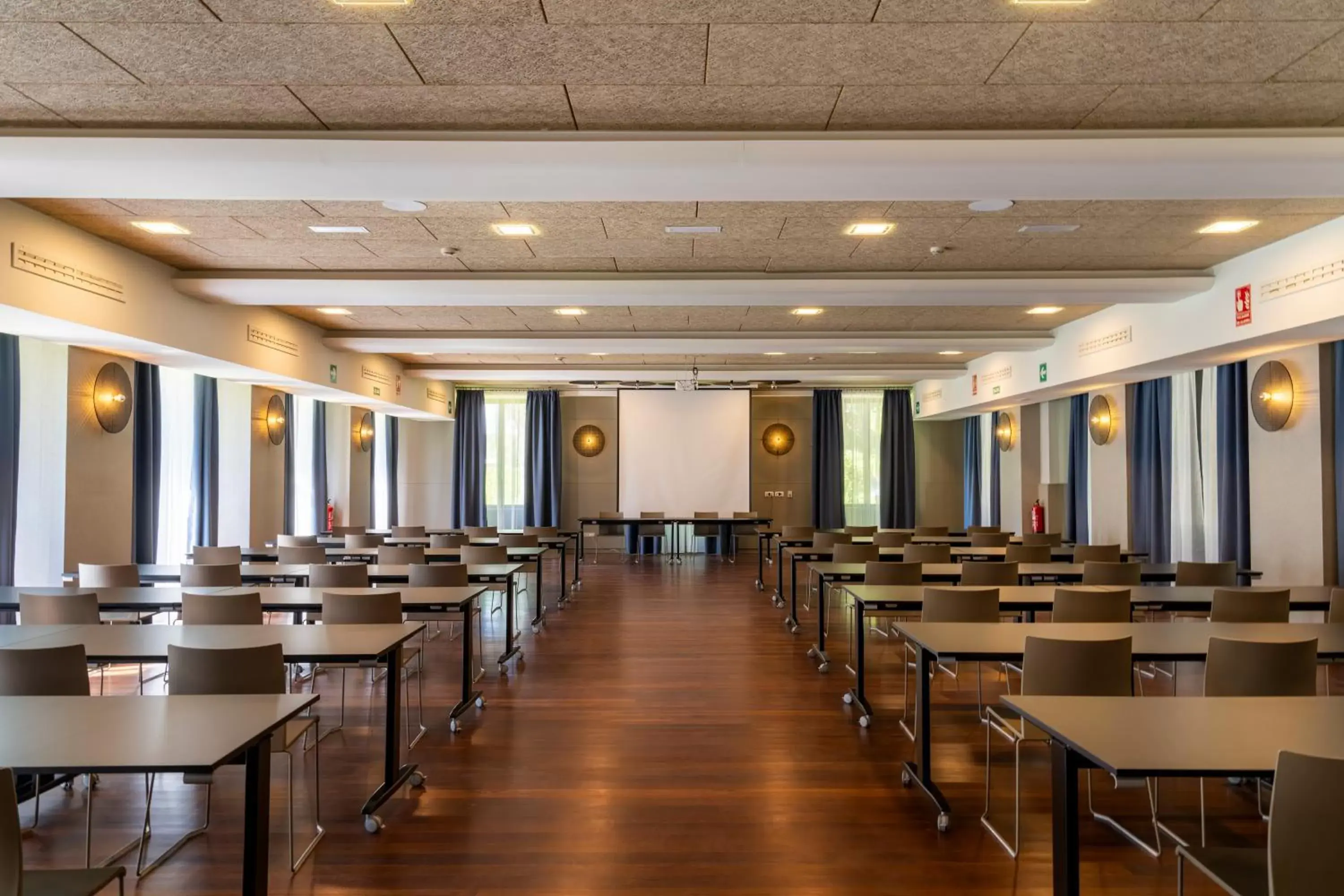 Meeting/conference room in Iberik Gran Balneario de Guitiriz & Golf