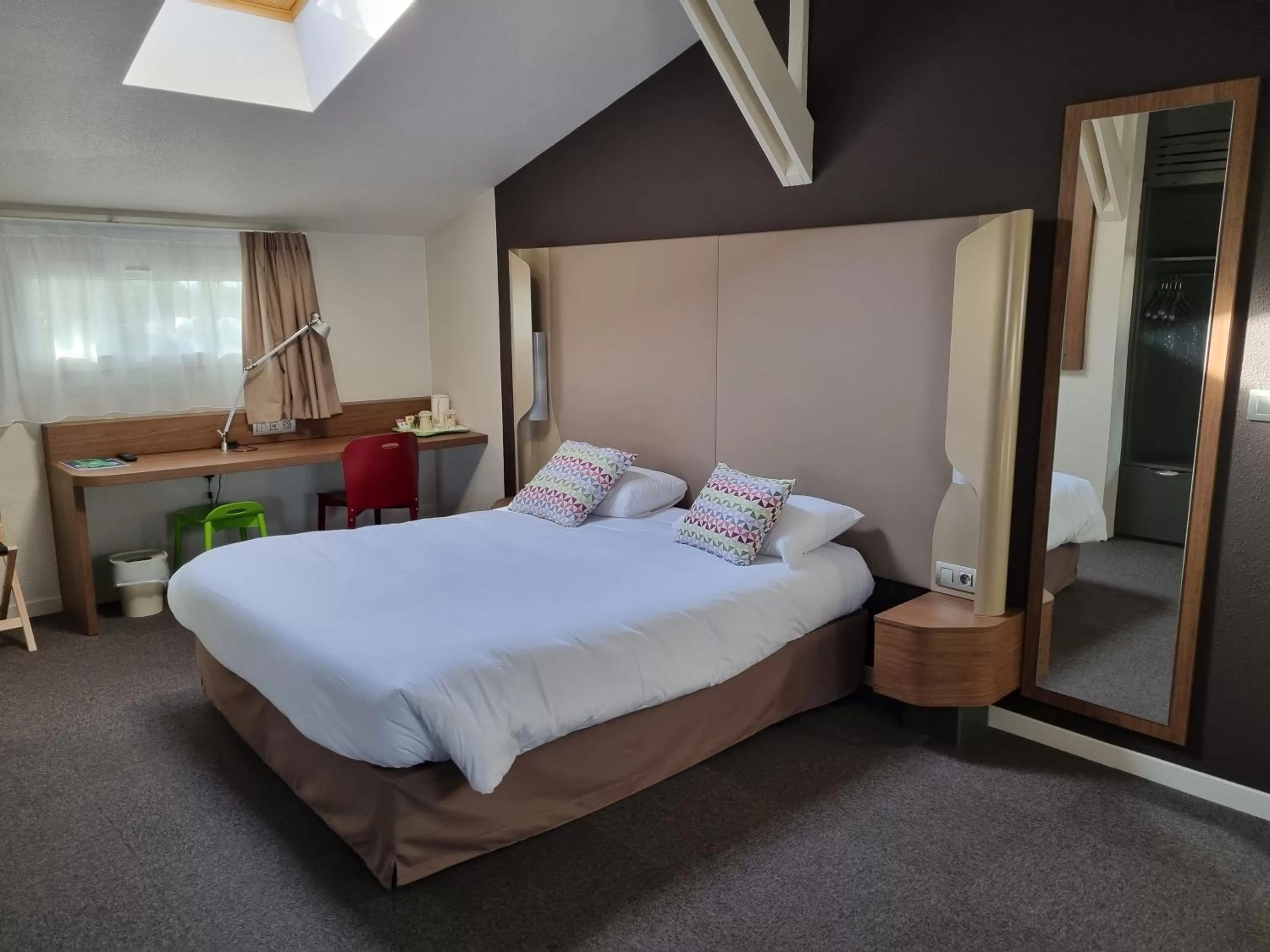 Bedroom, Bed in Campanile Toulouse - Blagnac Aéroport