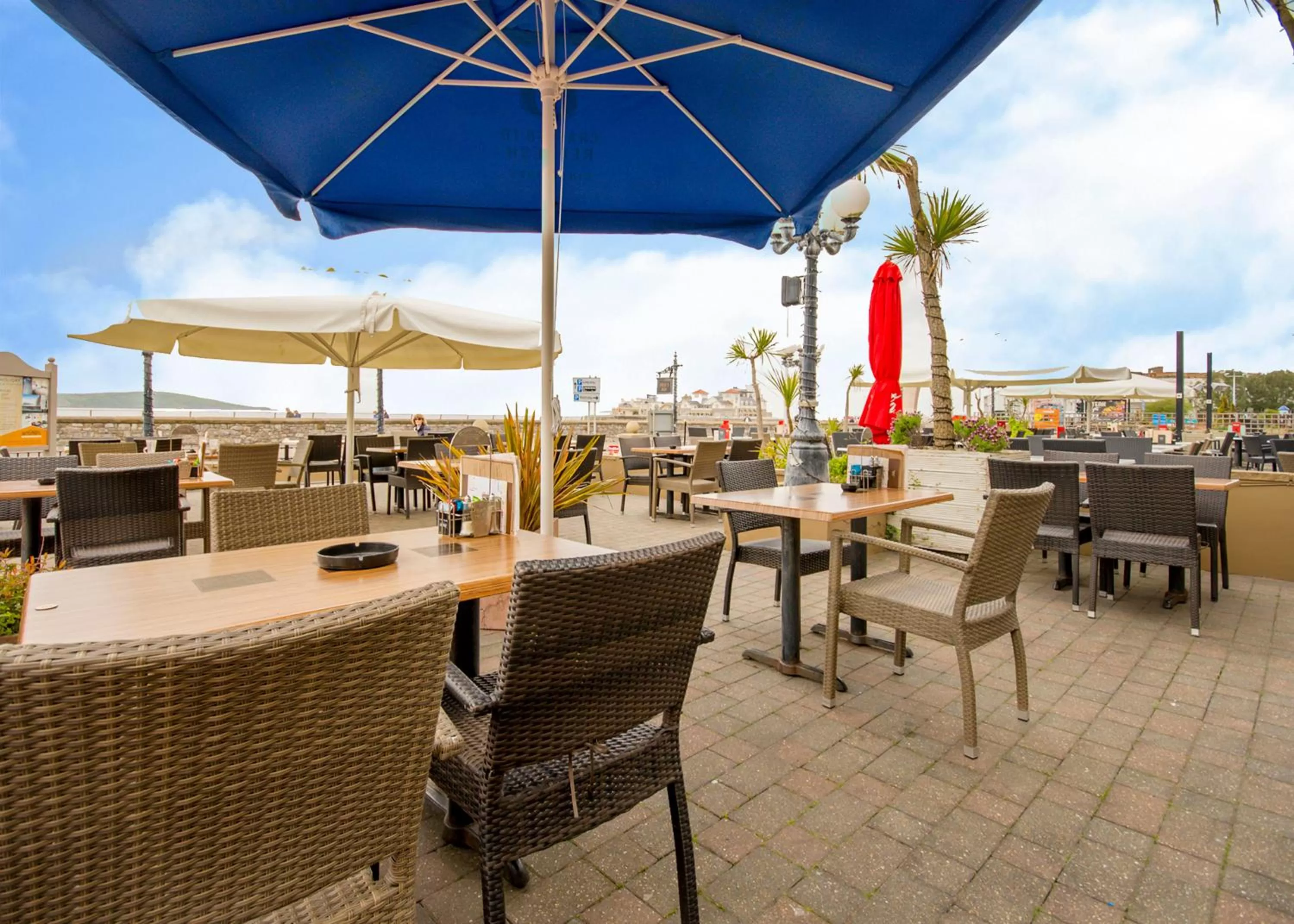 Balcony/Terrace, Restaurant/Places to Eat in Smiths Hotel