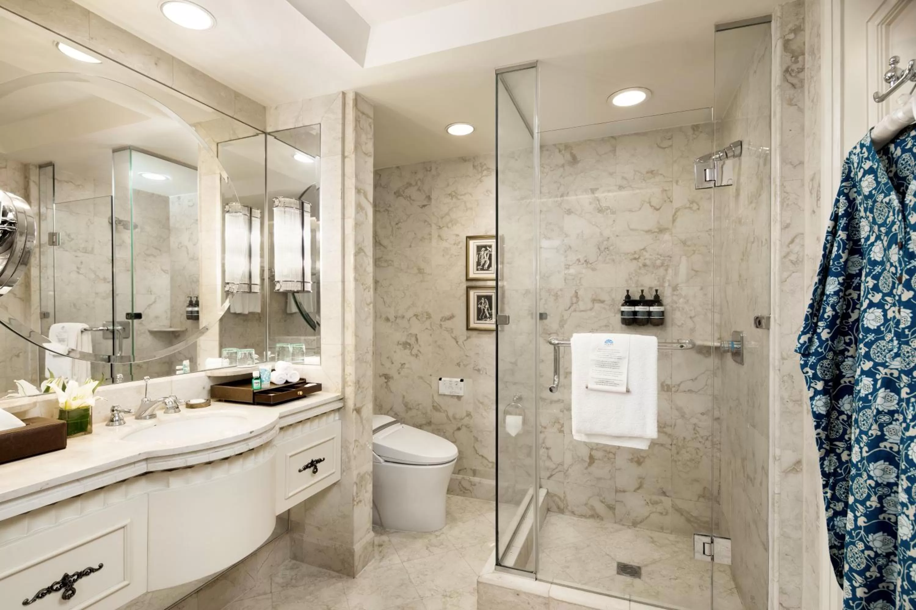 Toilet in AYANA Midplaza JAKARTA