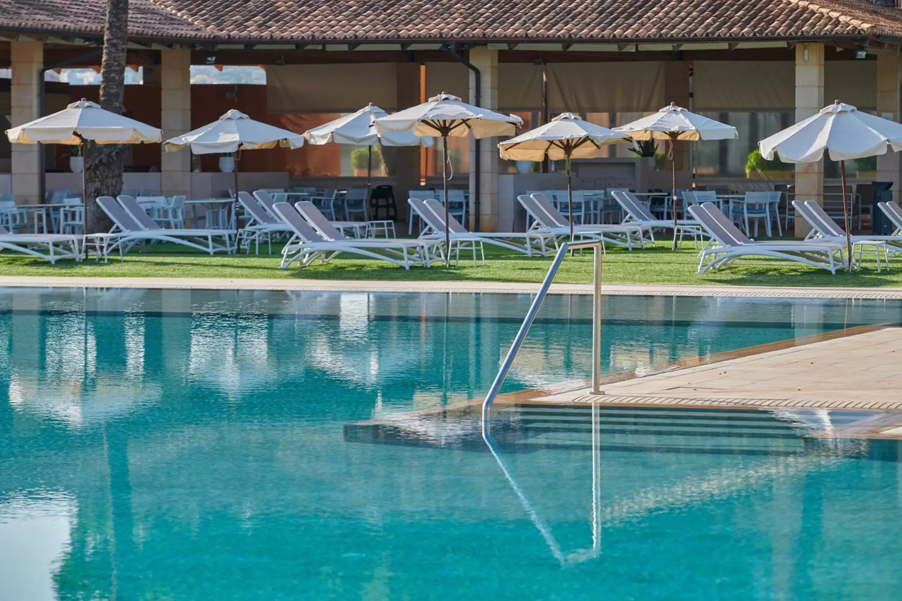 Swimming pool in Hipotels Hipocampo Palace & Spa Swimming pool in Hipotels Hipocampo Palace & Spa