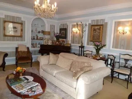 Communal lounge/ TV room, Seating Area in Queen Anne House