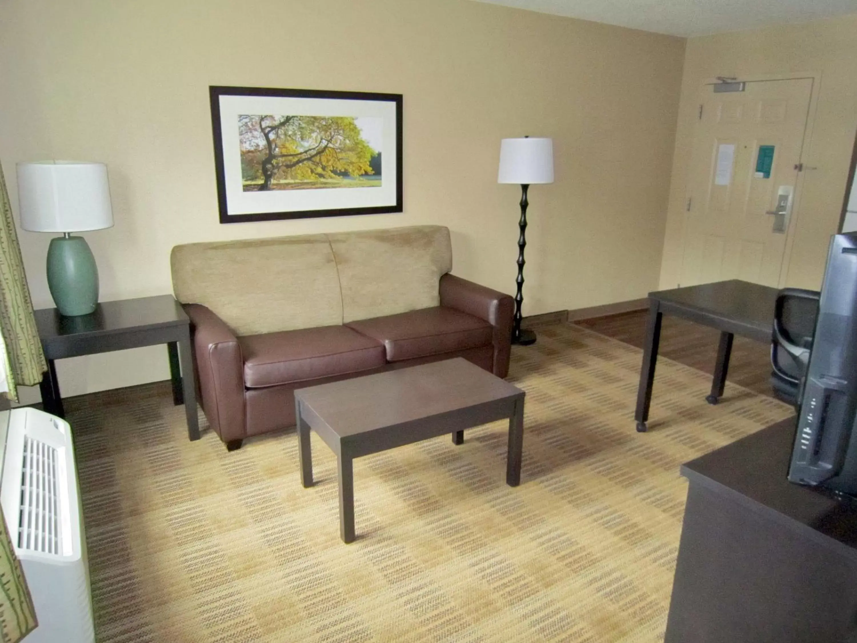 Seating Area in Extended Stay America Suites - San Jose - Edenvale - South