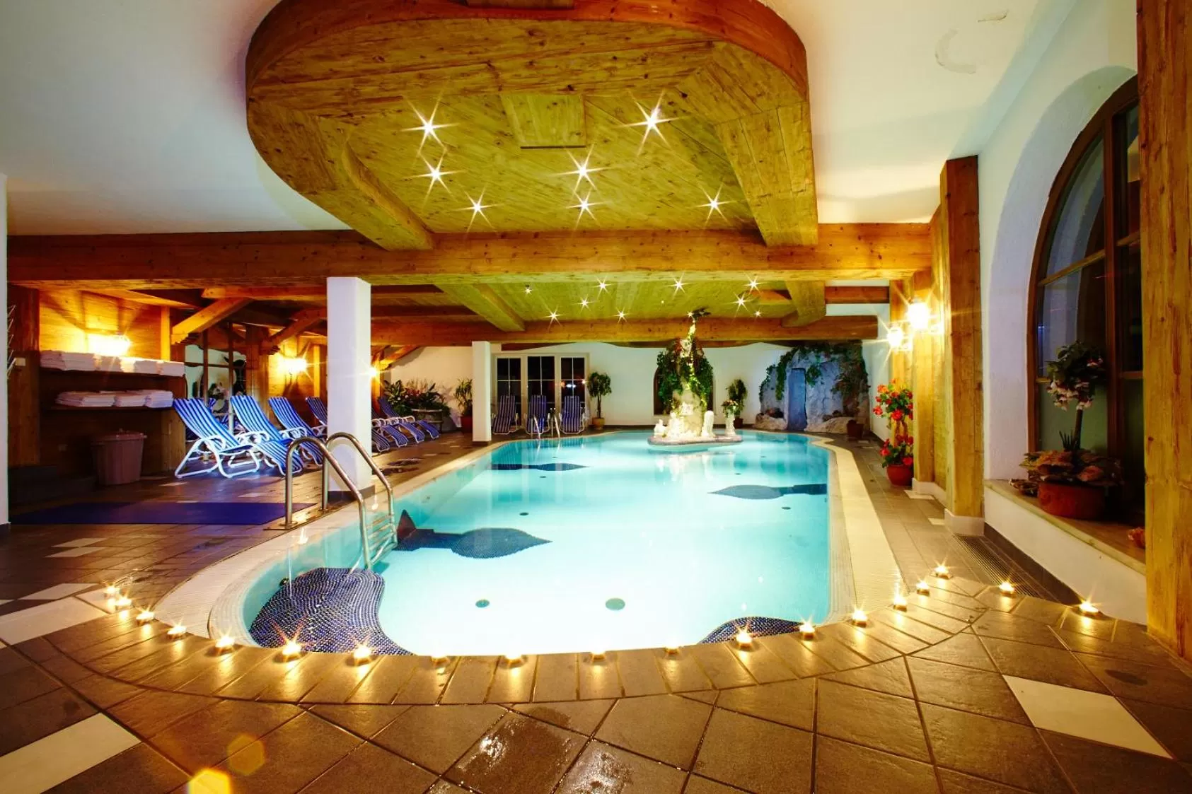 Swimming pool in Hotel Brennerspitz
