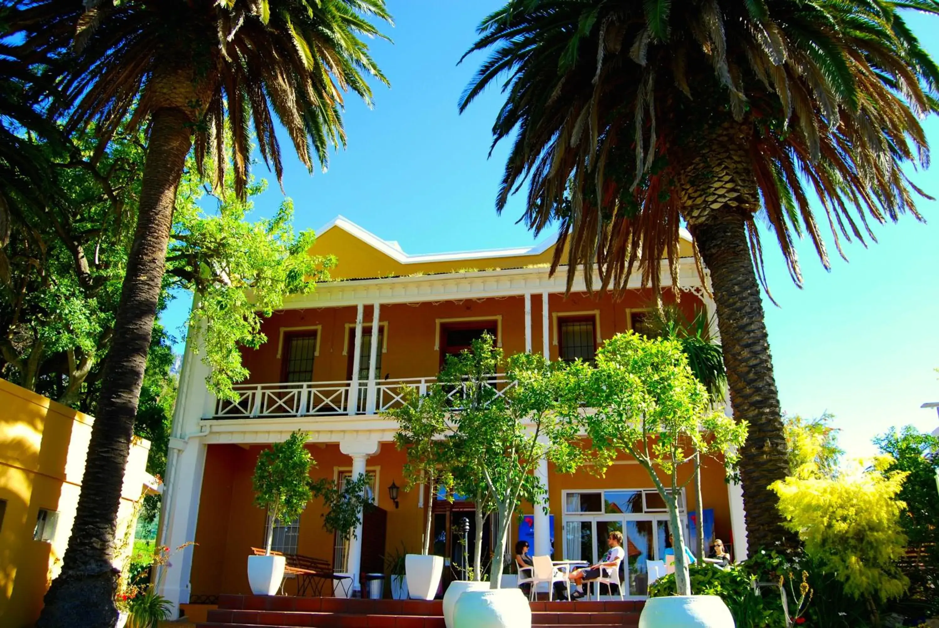 Facade/entrance, Property Building in Ashanti Lodge Backpackers