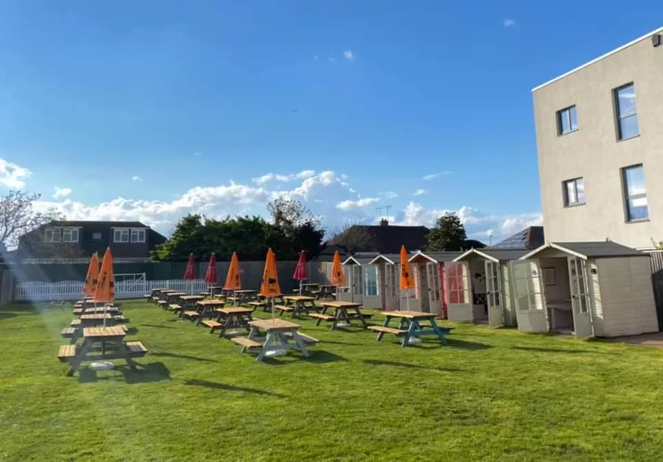 Garden in Beach Green Hotel
