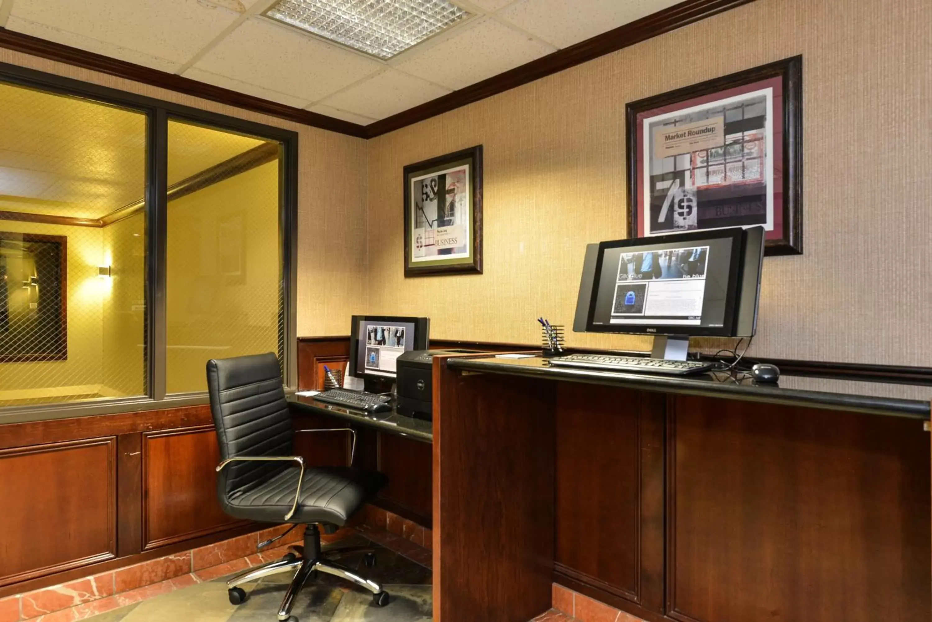 Other, Business Area/Conference Room in Holiday Inn Express Portland SE - Clackamas Area, an IHG Hotel