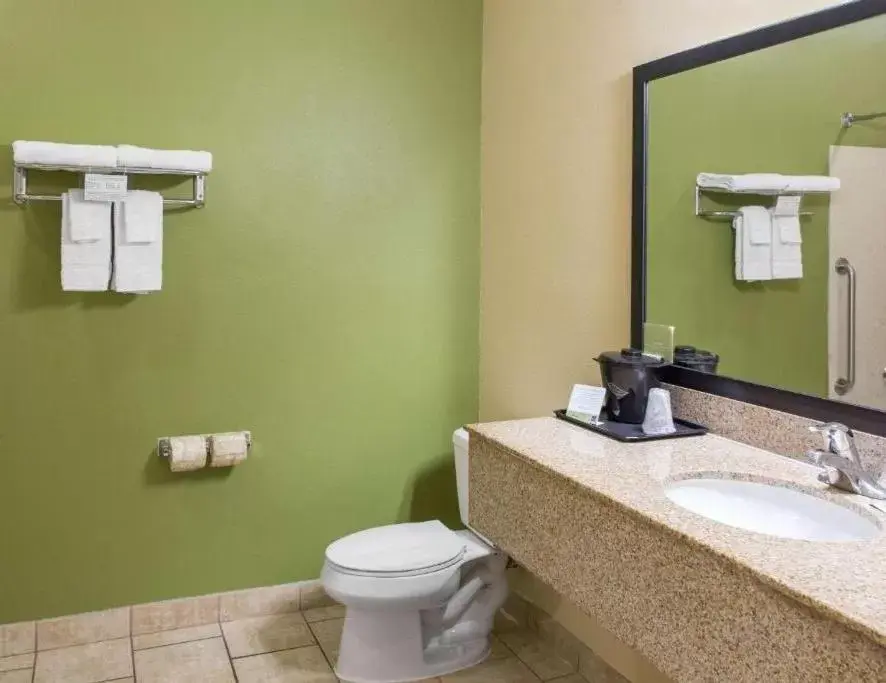 Toilet, Bathroom in Sleep Inn & Suites Bakersfield North