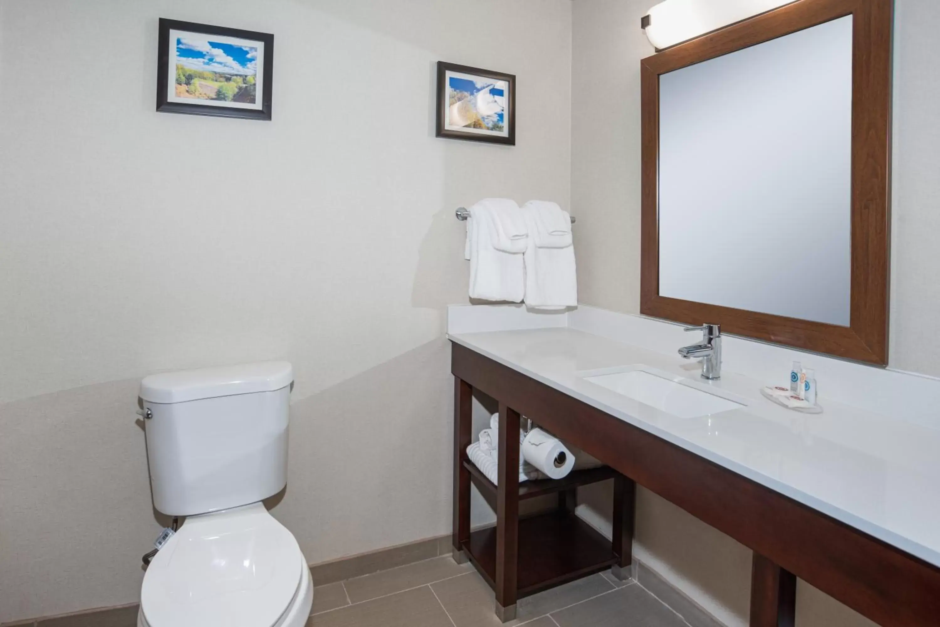 Bathroom in Comfort Inn Naugatuck-Shelton, CT