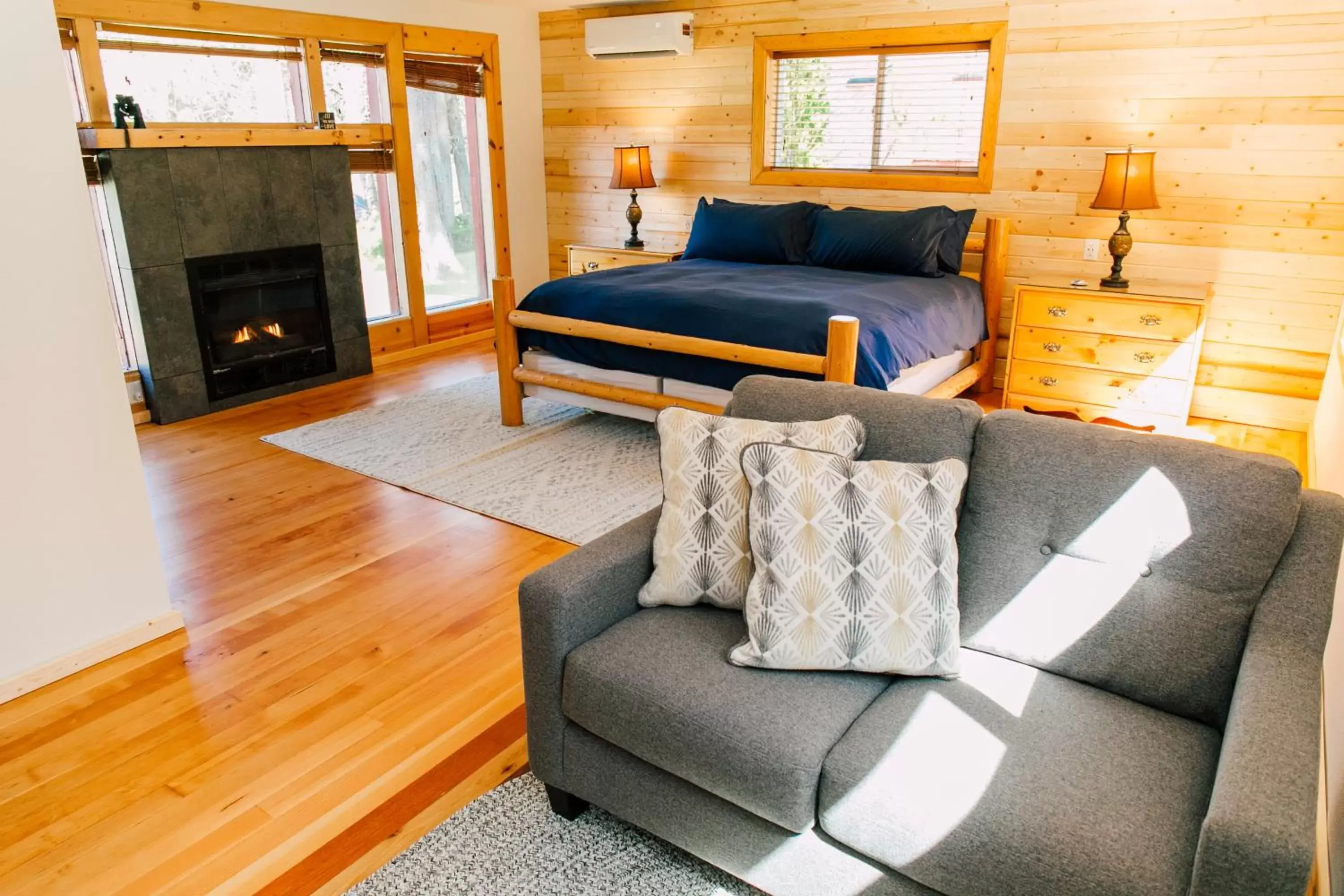 Bedroom, Seating Area in Pine River Ranch B&B