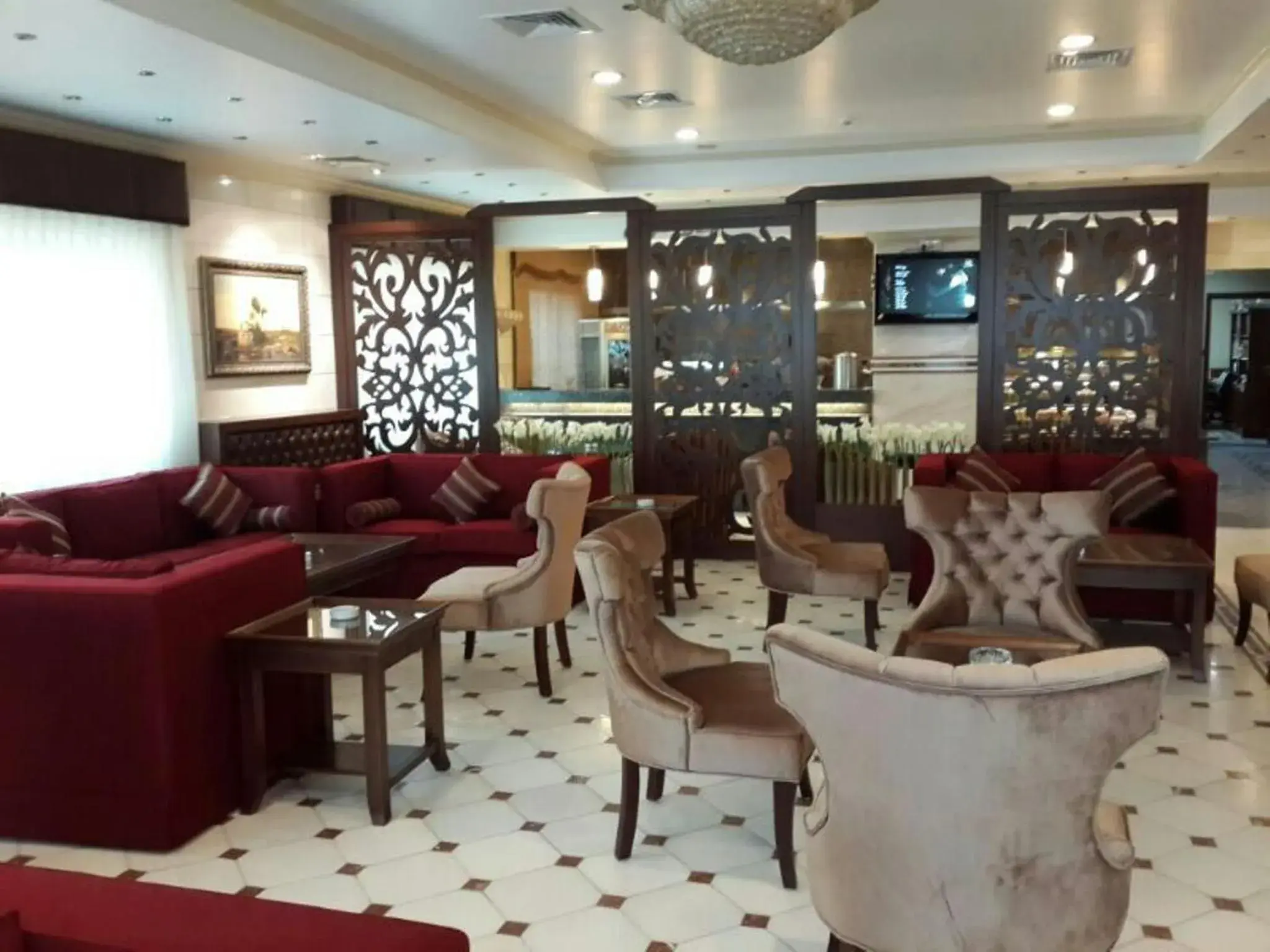Lobby or reception, Lounge/Bar in Al Thuraya Hotel