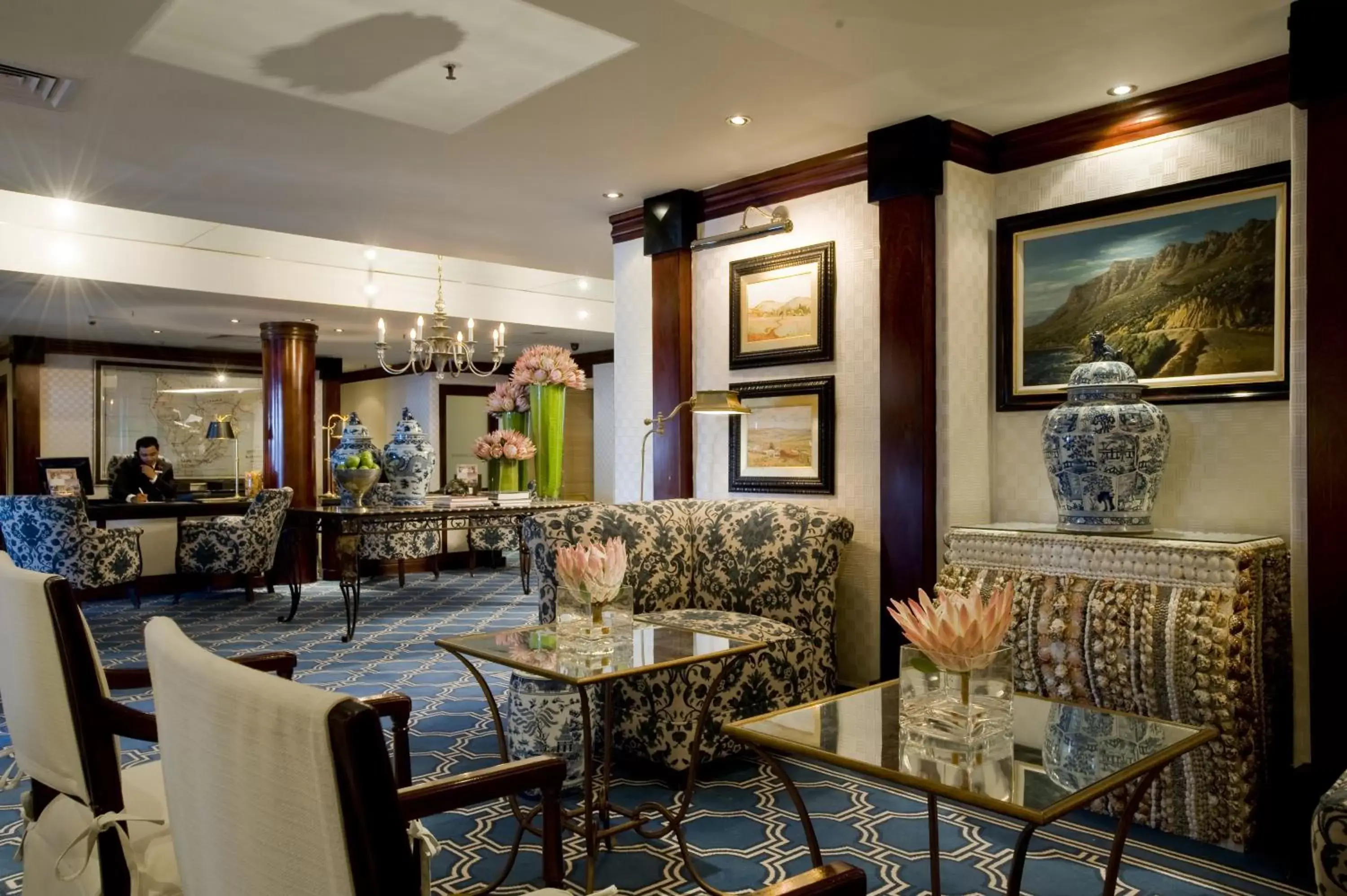 Lobby or reception, Lounge/Bar in Twelve Apostles Hotel & Spa