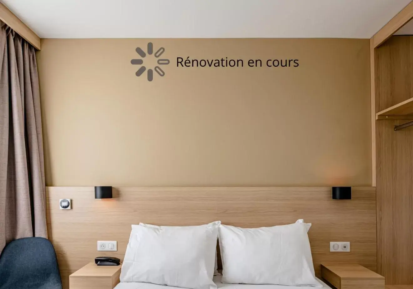 Bedroom, Bed in Sure Hotel by Best Western Bordeaux Lac