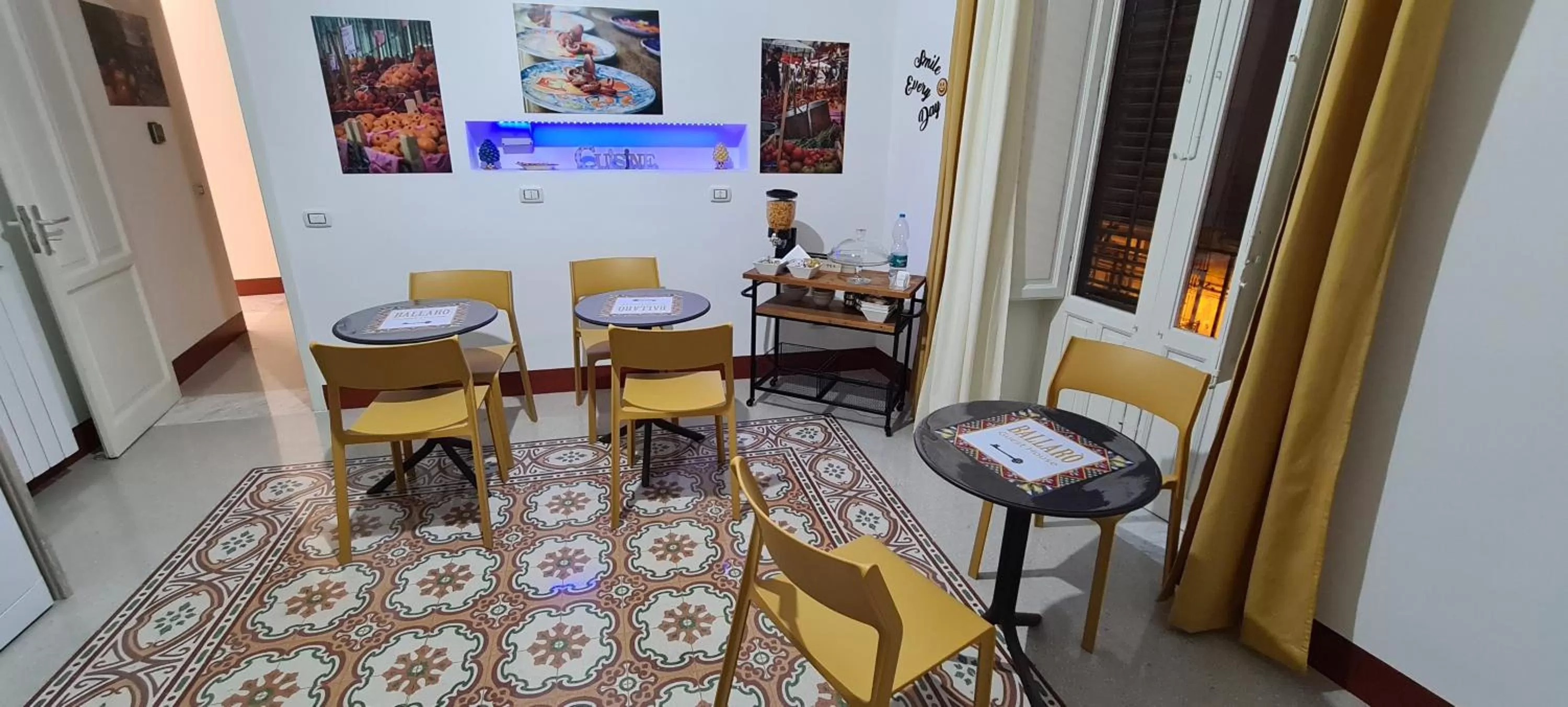 kitchen in Ballarò Guest House