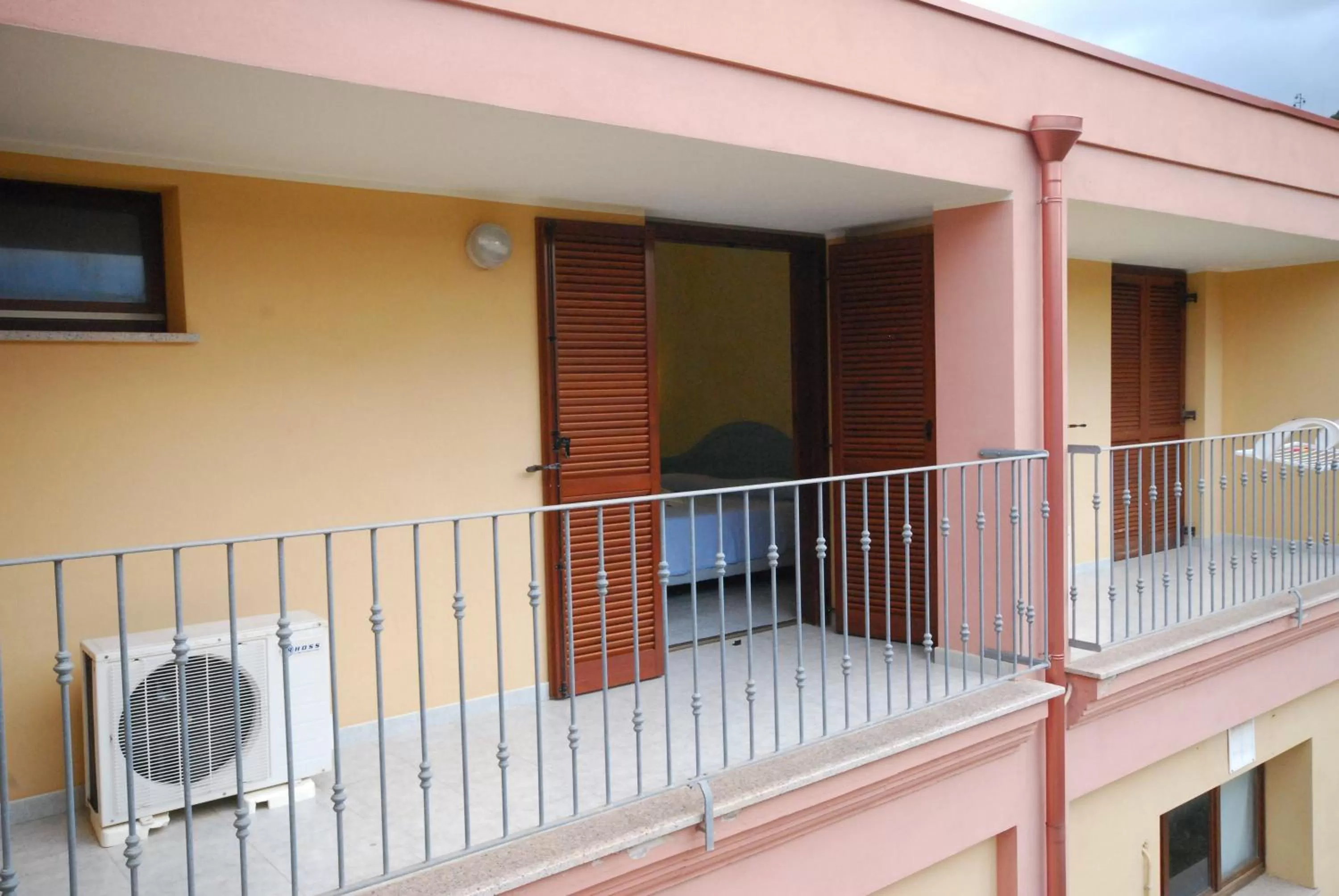 Day in Hotel Jasmine