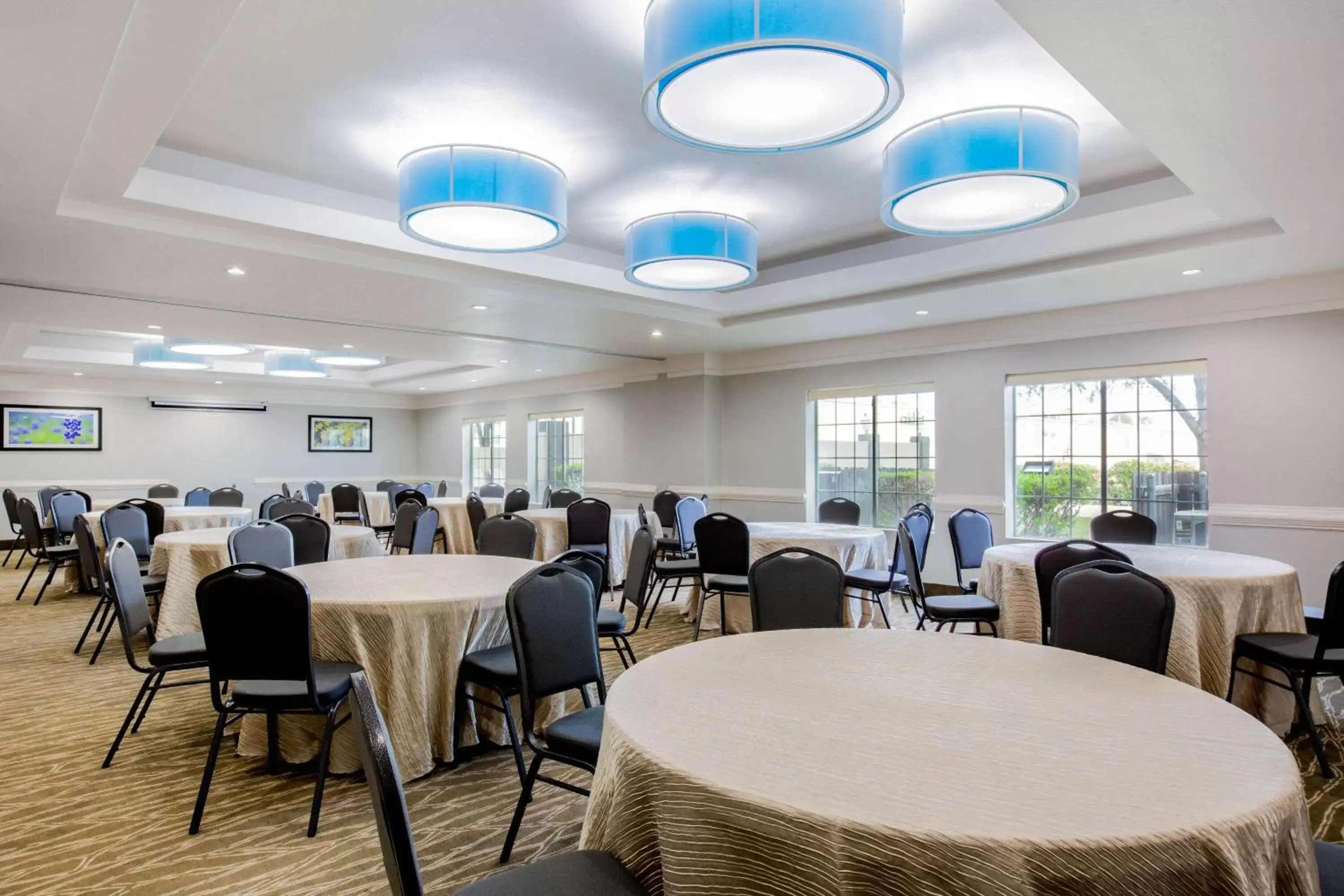 Banquet/Function facilities in La Quinta by Wyndham Mission at West McAllen