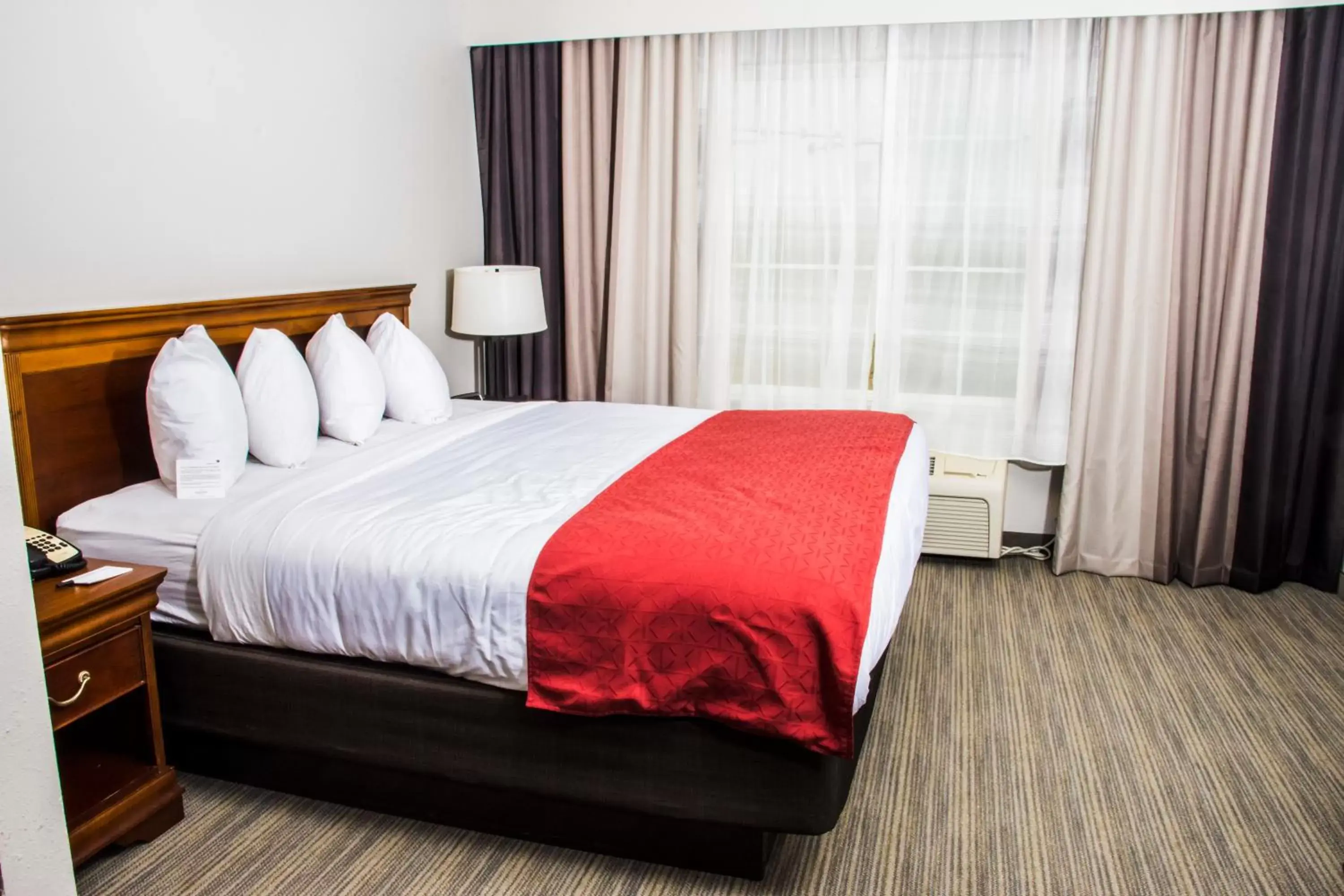 King Room - Non-Smoking in Country Inn & Suites by Radisson, Winchester, VA King Room - Non-Smoking in Country Inn & Suites by Radisson, Winchester, VA