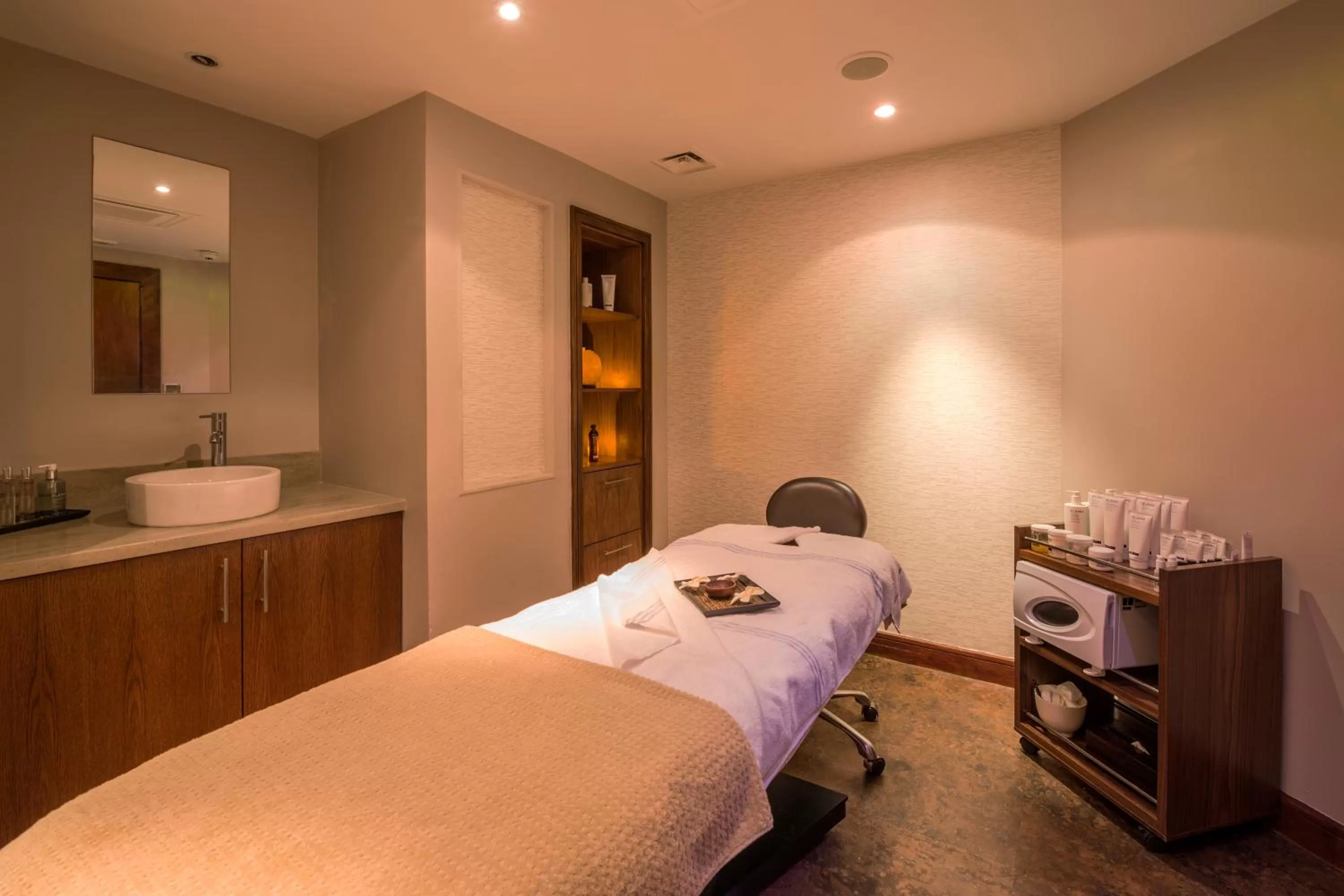 Massage in Macdonald Frimley Hall Hotel & Spa