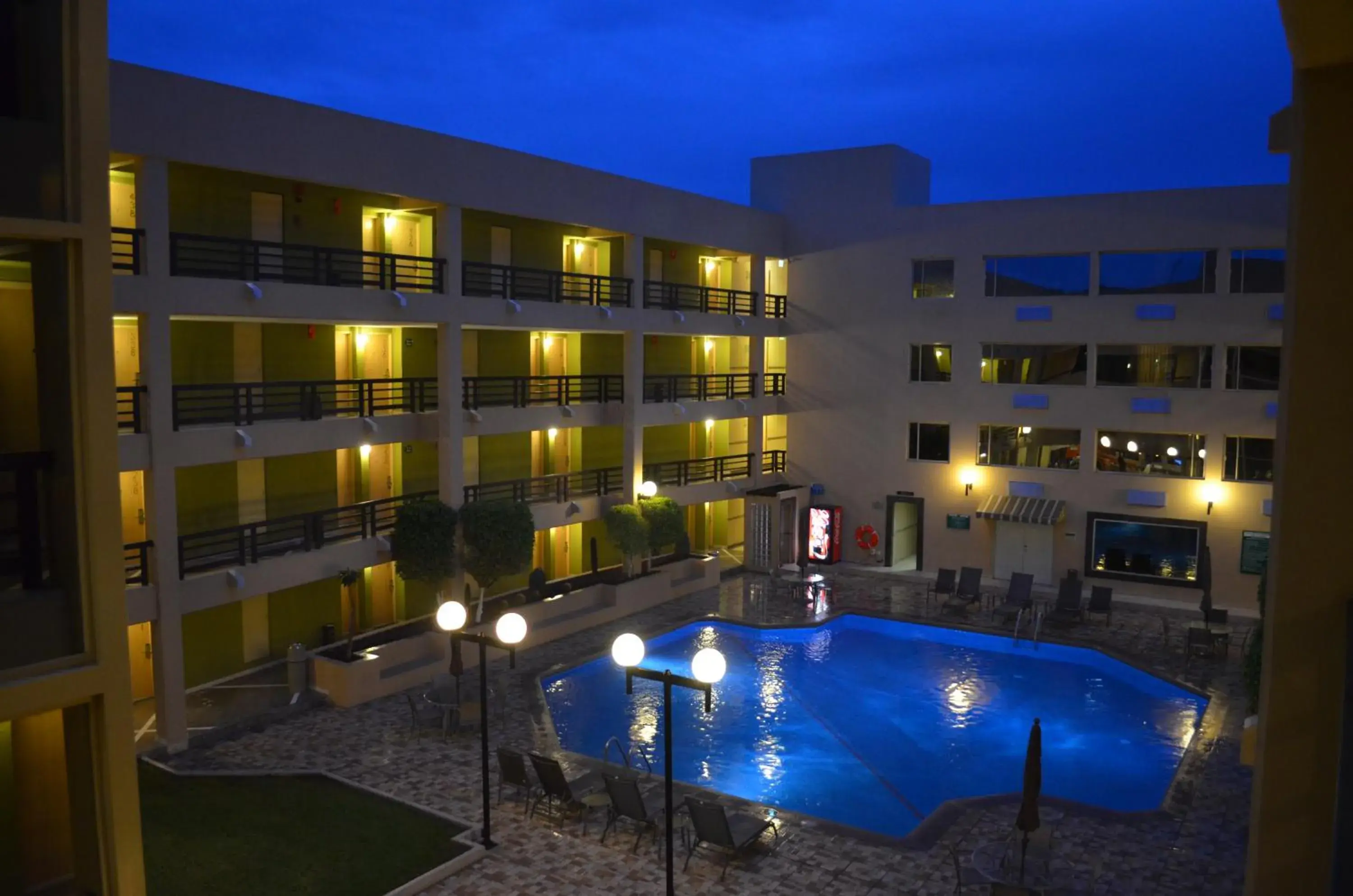 Pool view, Swimming Pool in Hotel Araiza Hermosillo