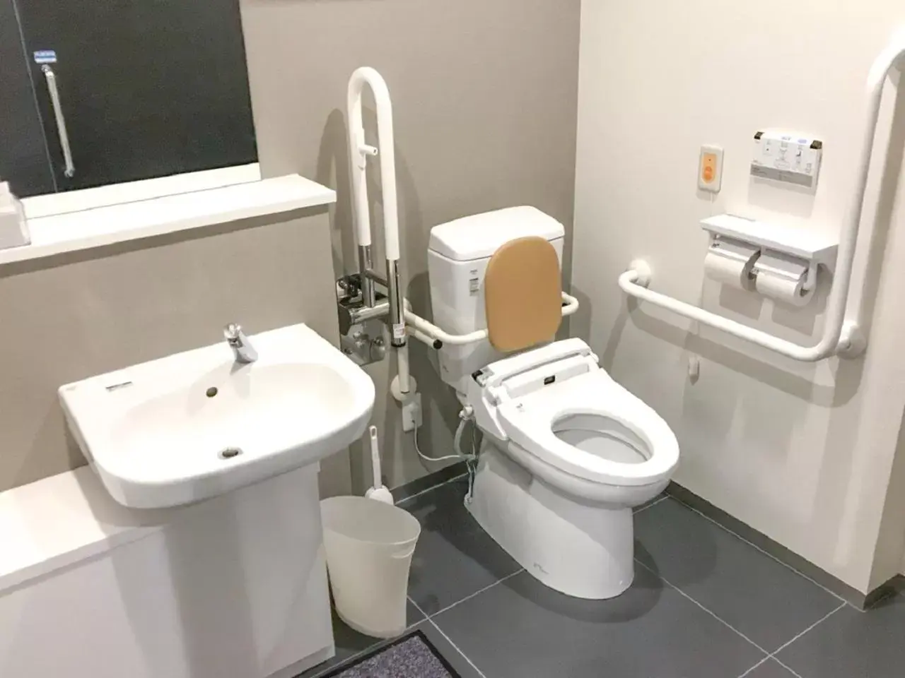 Toilet, Bathroom in HOTEL LiVEMAX Takamatsu Eki Mae