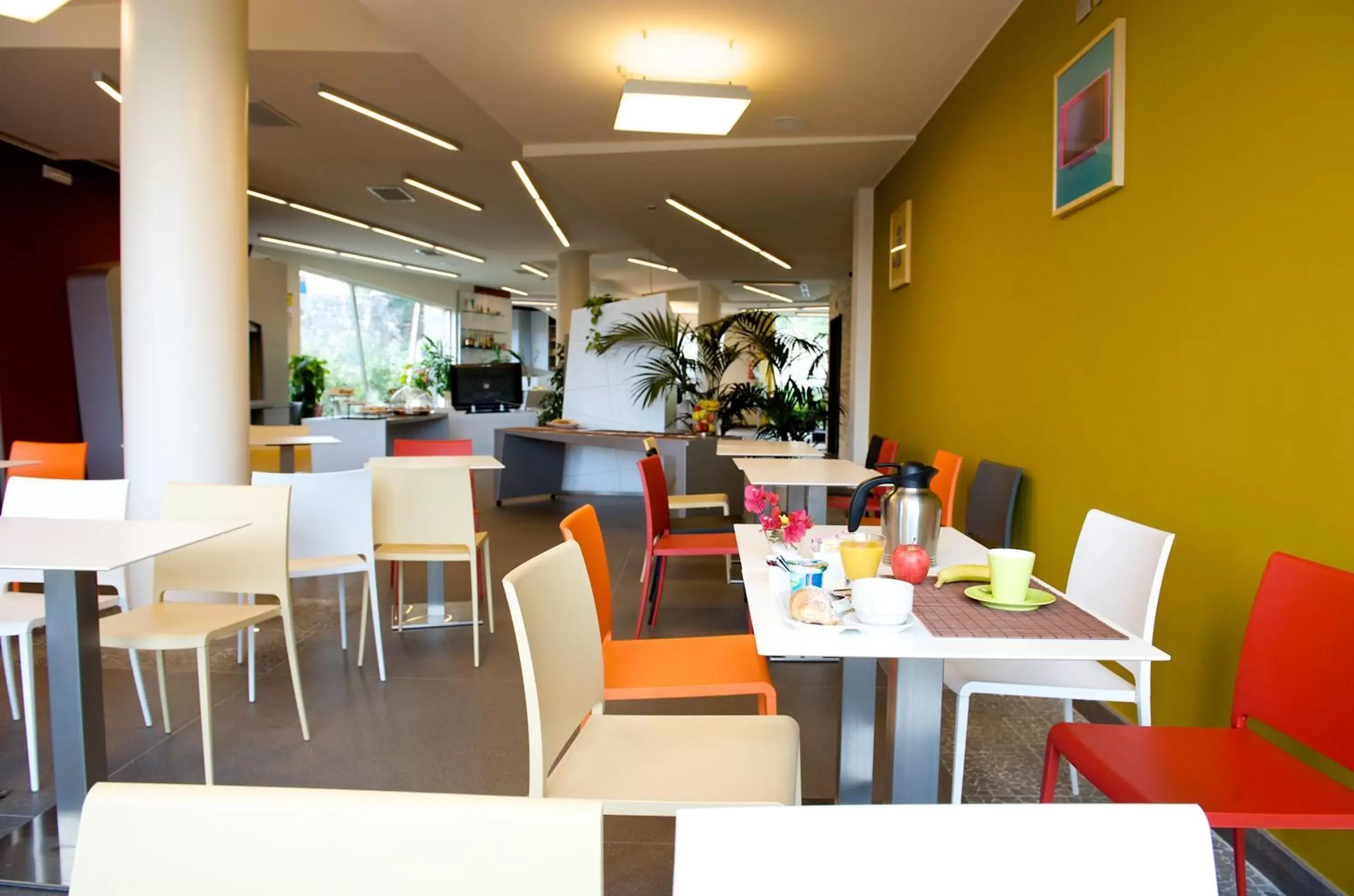 Restaurant/Places to Eat in ibis Styles Catania Acireale