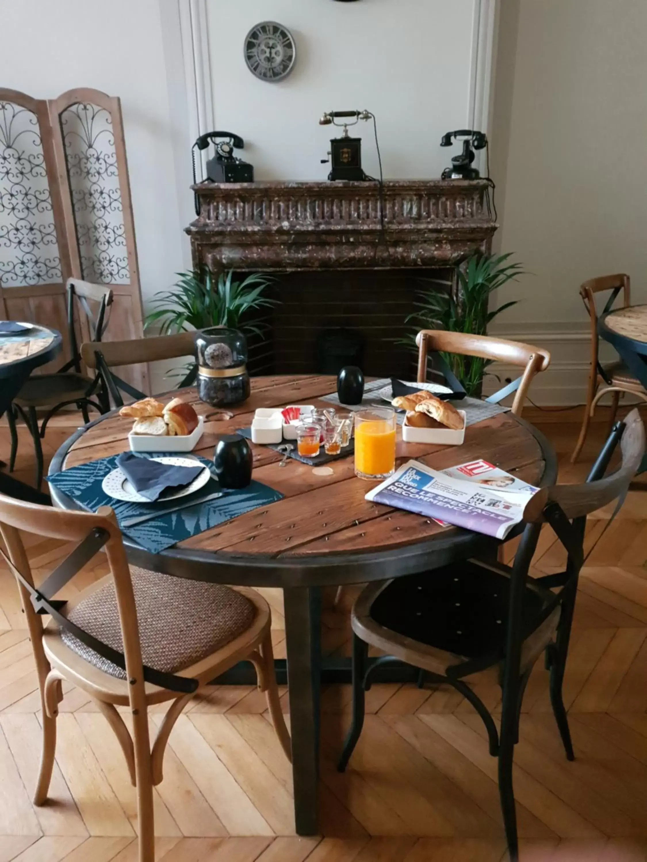 Breakfast, Restaurant/Places to Eat in B & B Les Secrets des Loges