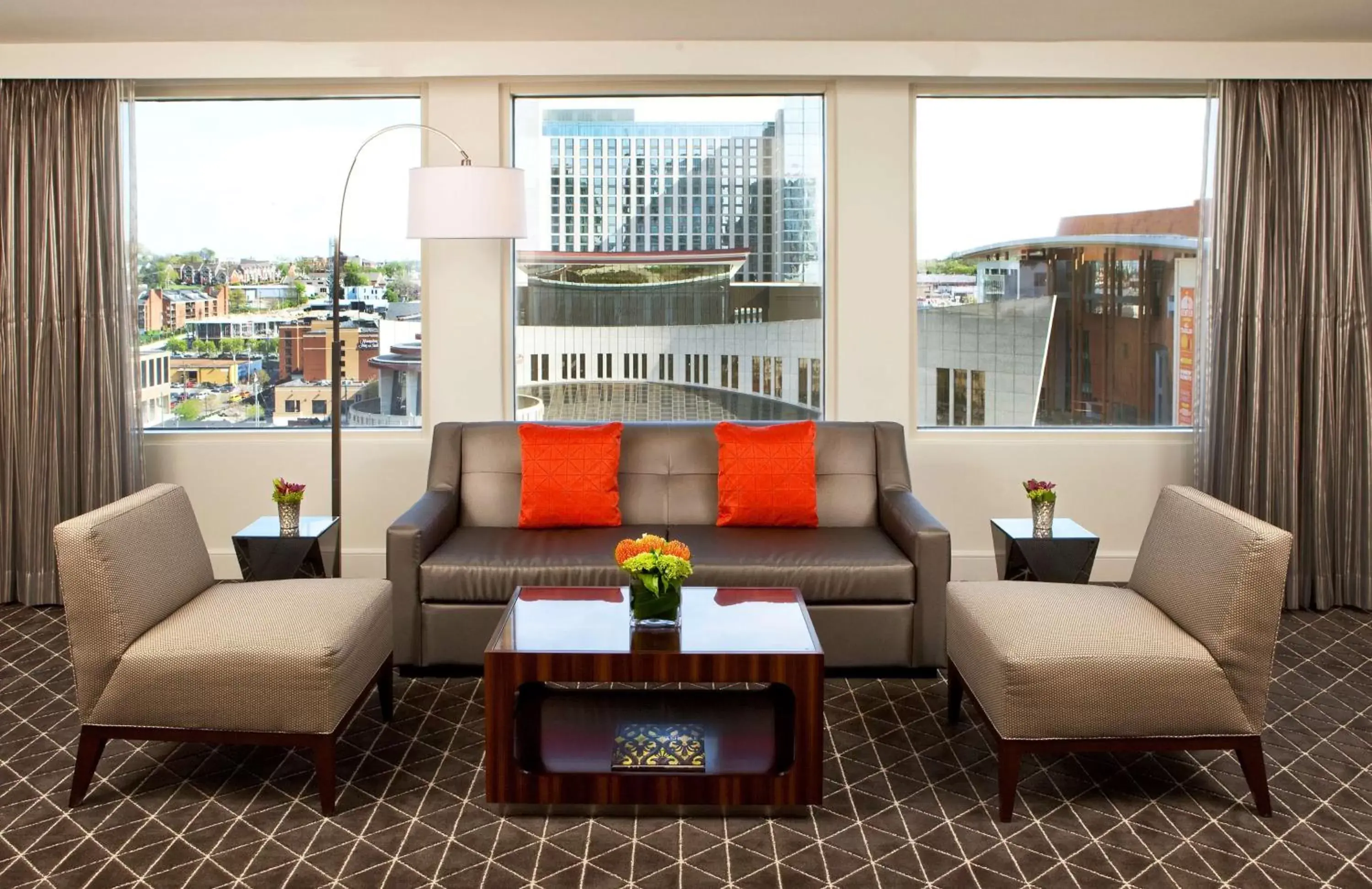 Living room, Seating Area in Hilton Nashville Downtown