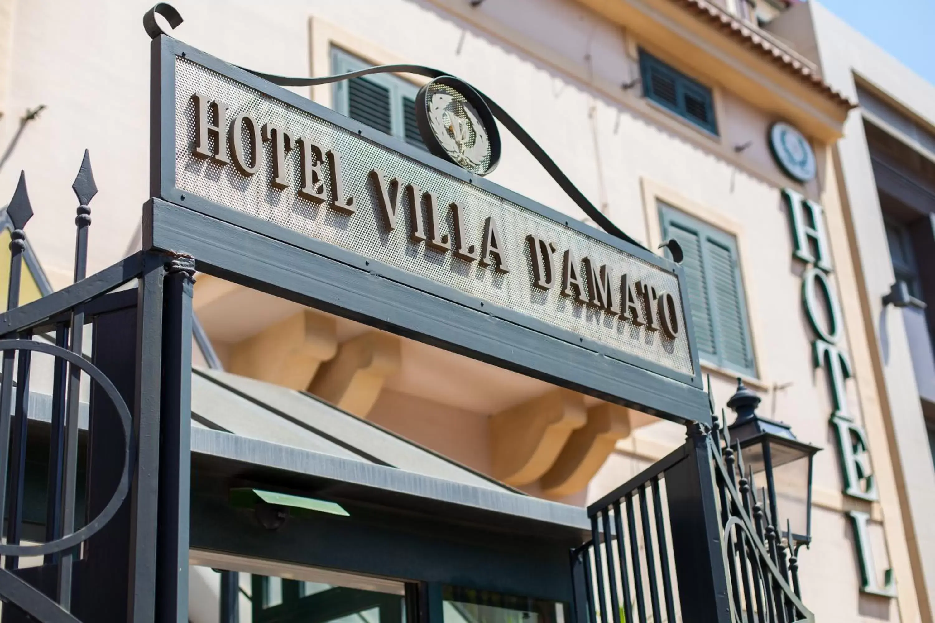 Facade/entrance in Hotel Villa d'Amato