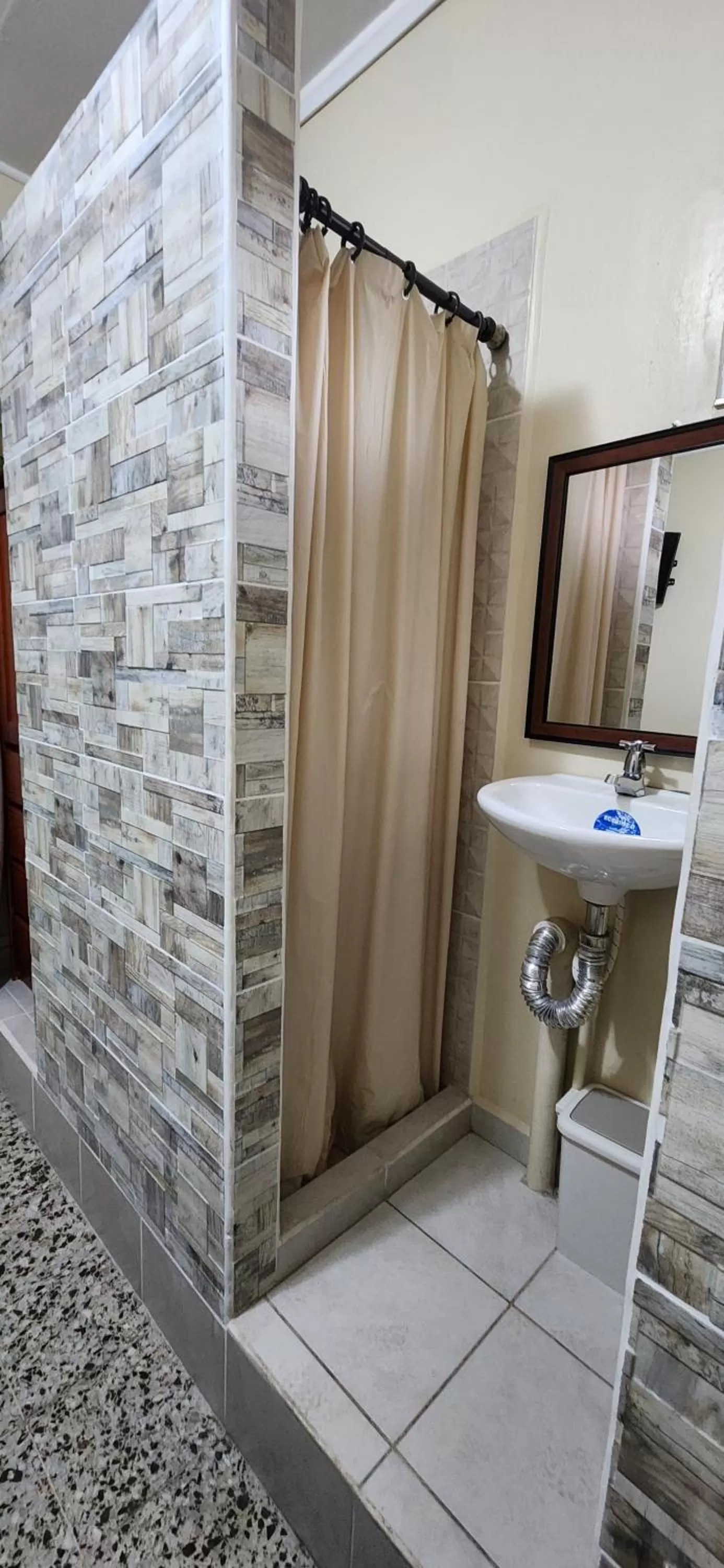 Shower in Casa Altamira